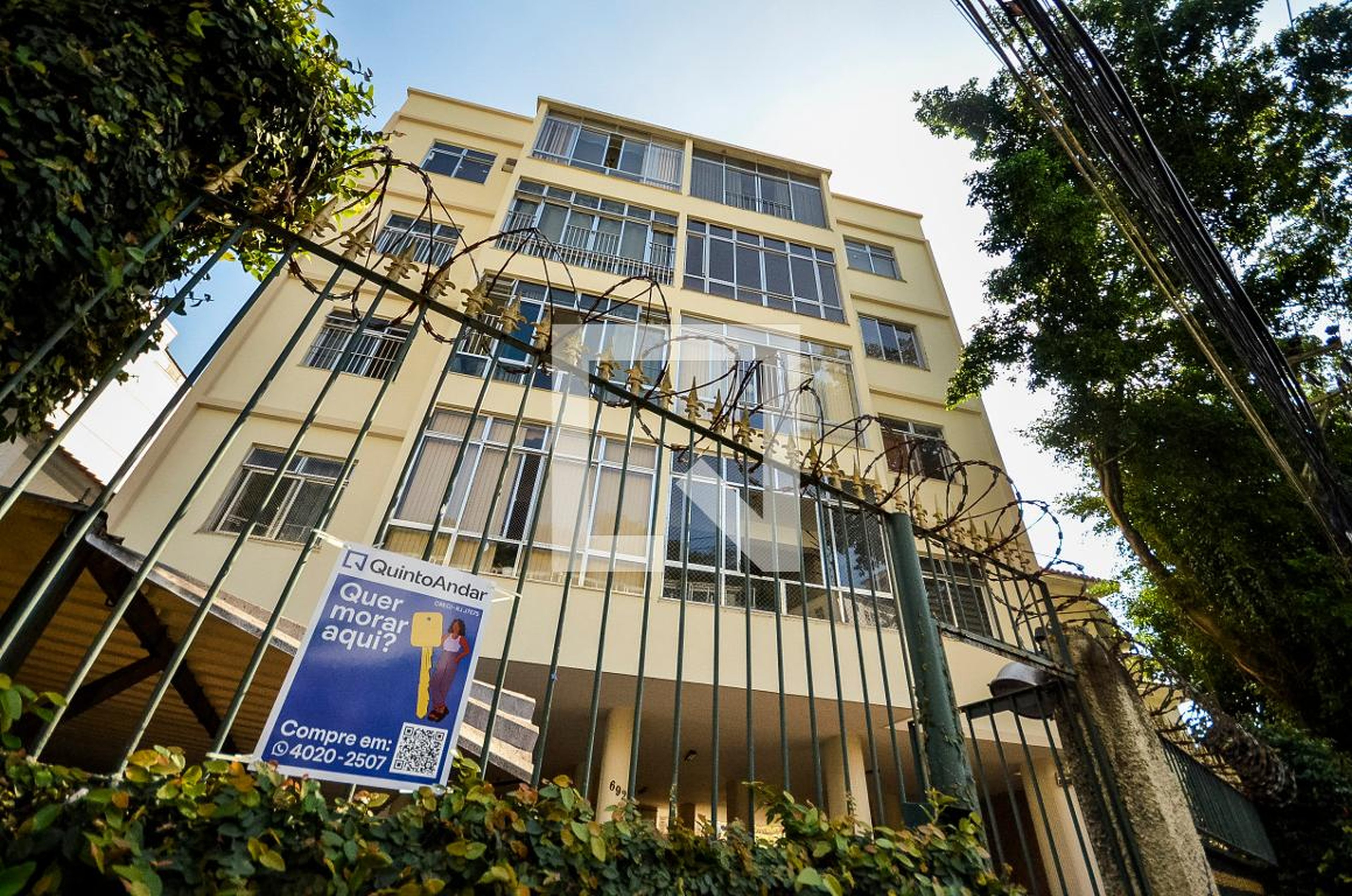 Fachada Condomínio em Rua Santa Alexandrina, 692