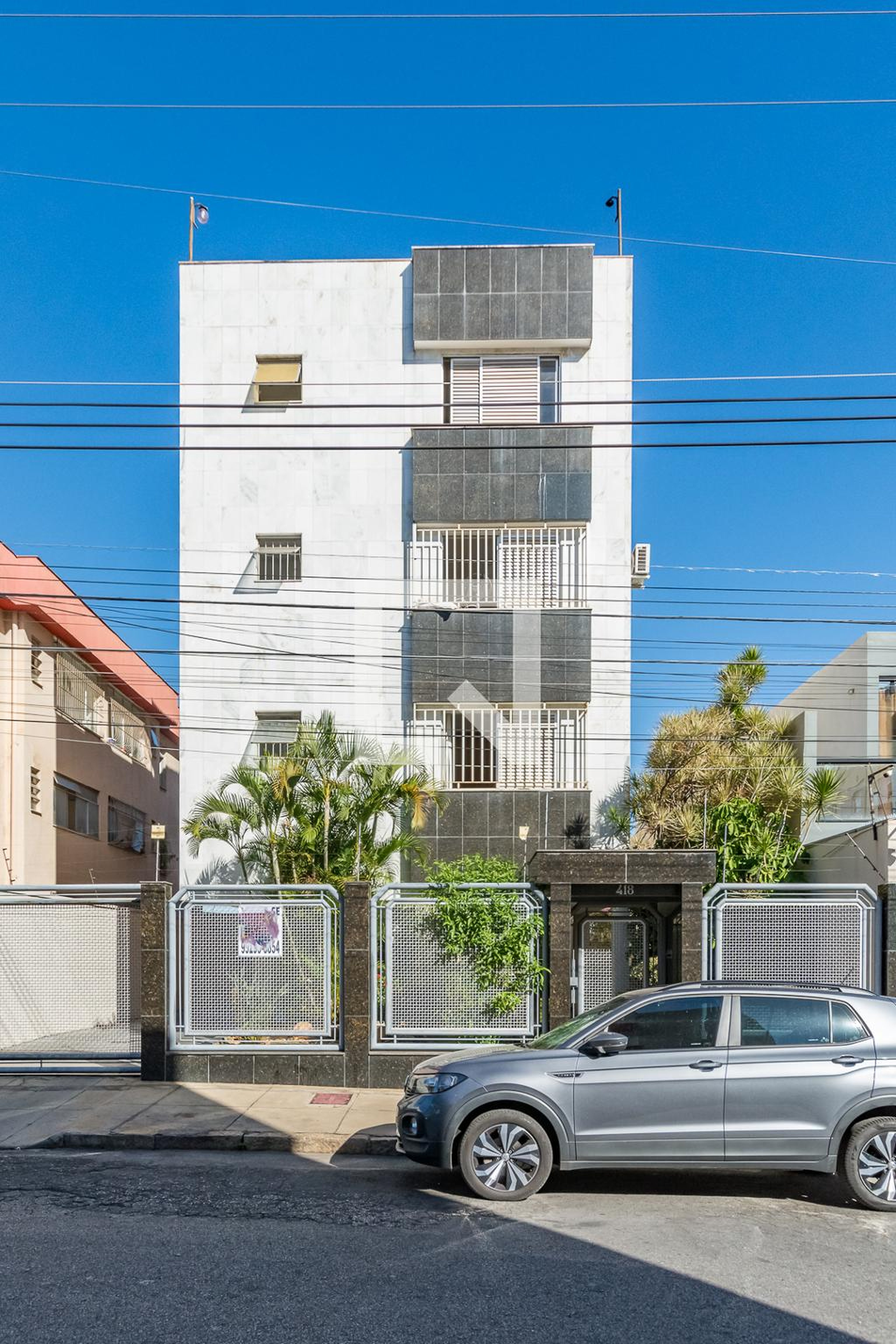 Fachada Condomínio em Rua Genebra, 418