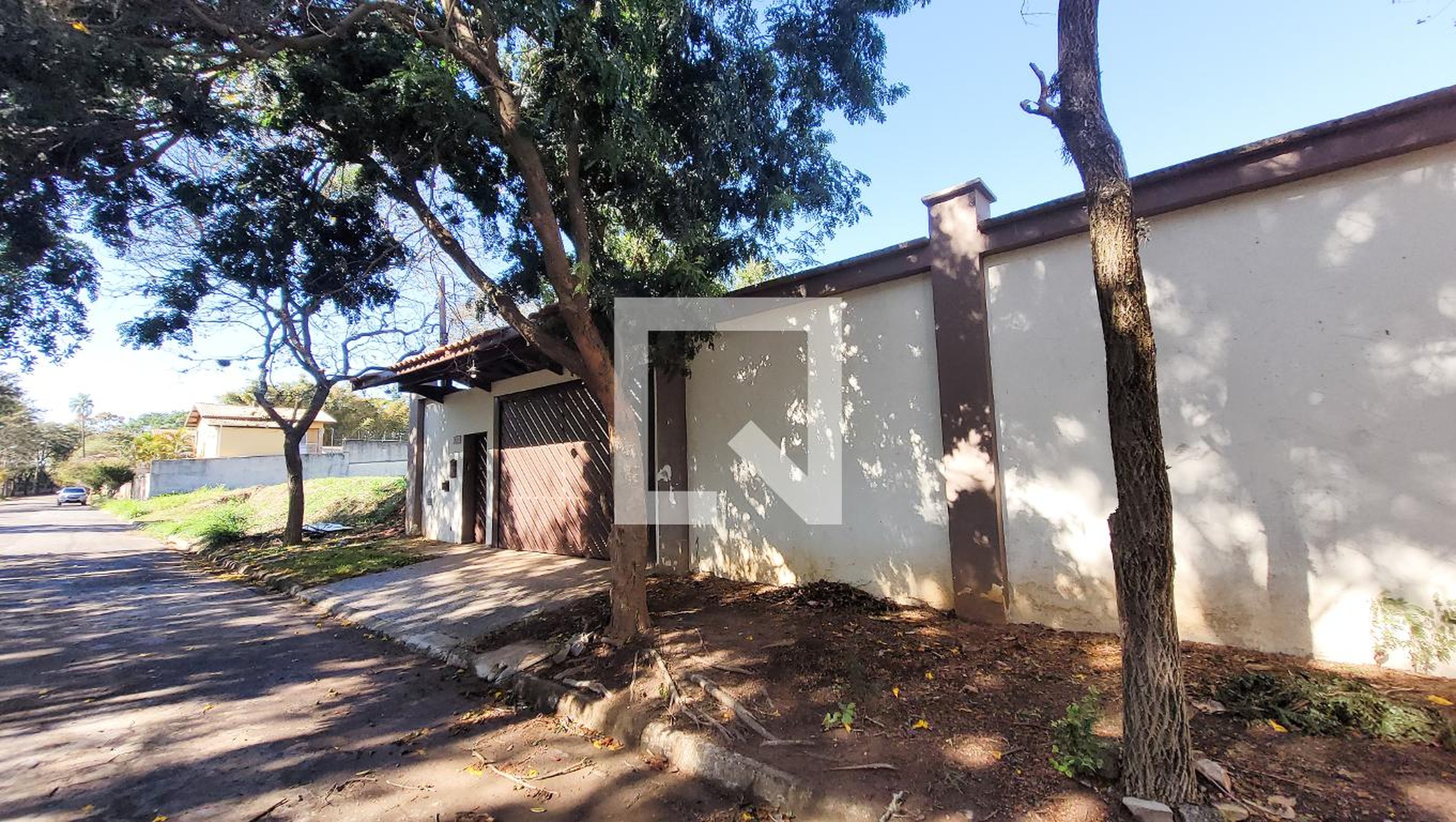 Fachada Condomínio em Rua Argeu Píres Neto, 1069