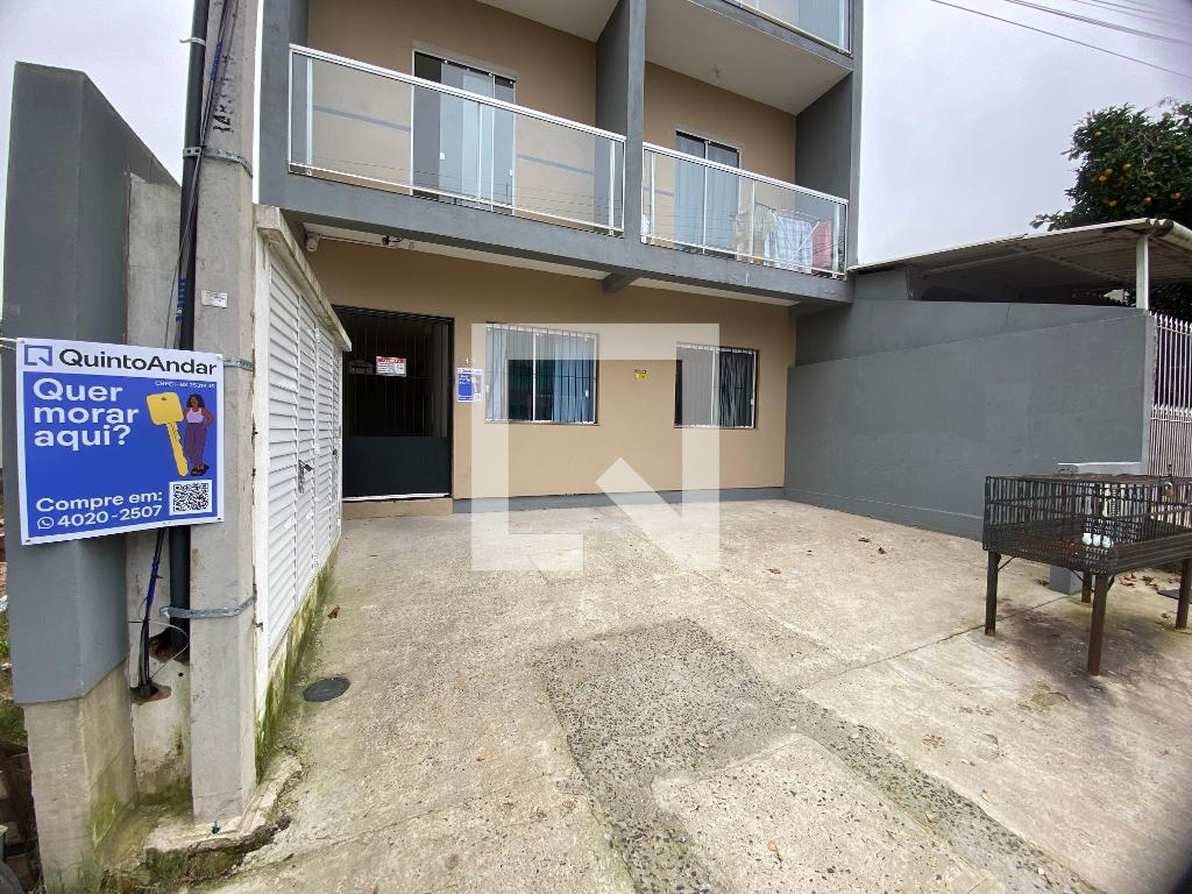 Fachada do Prédio Condomínio em Rua Maria Terezinha Neto Farias, 148