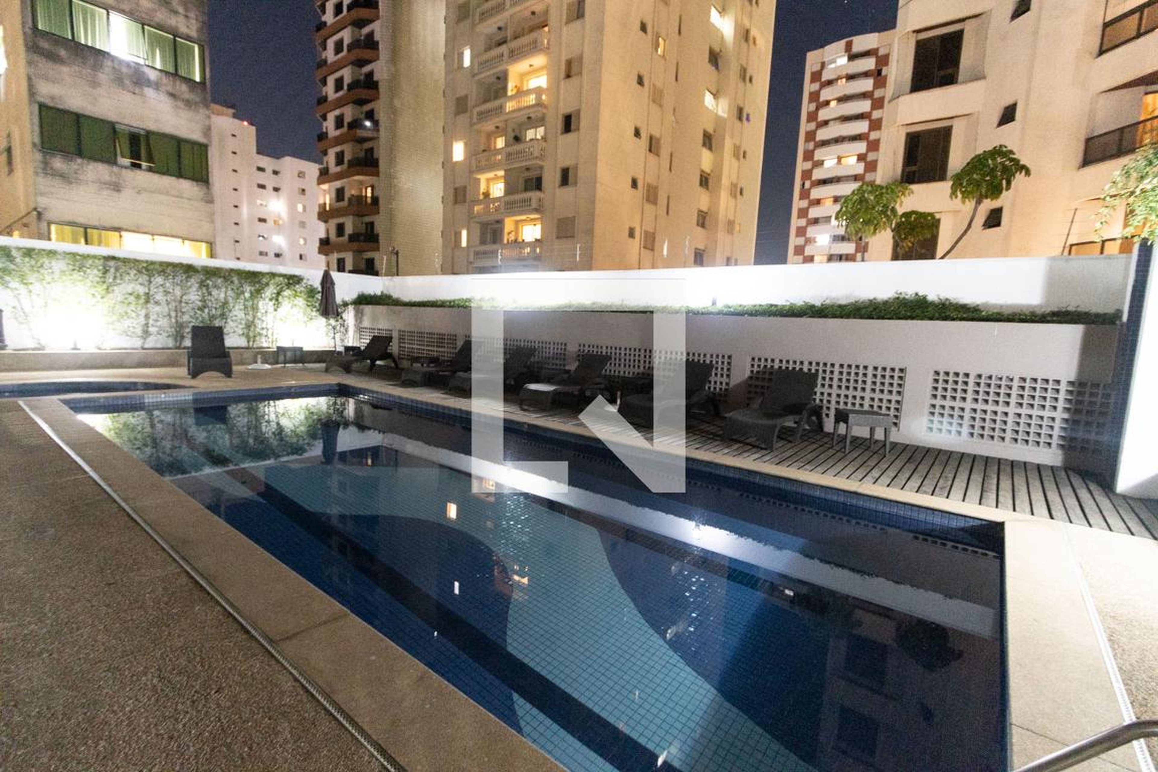 Piscina - Girassois Perdizes