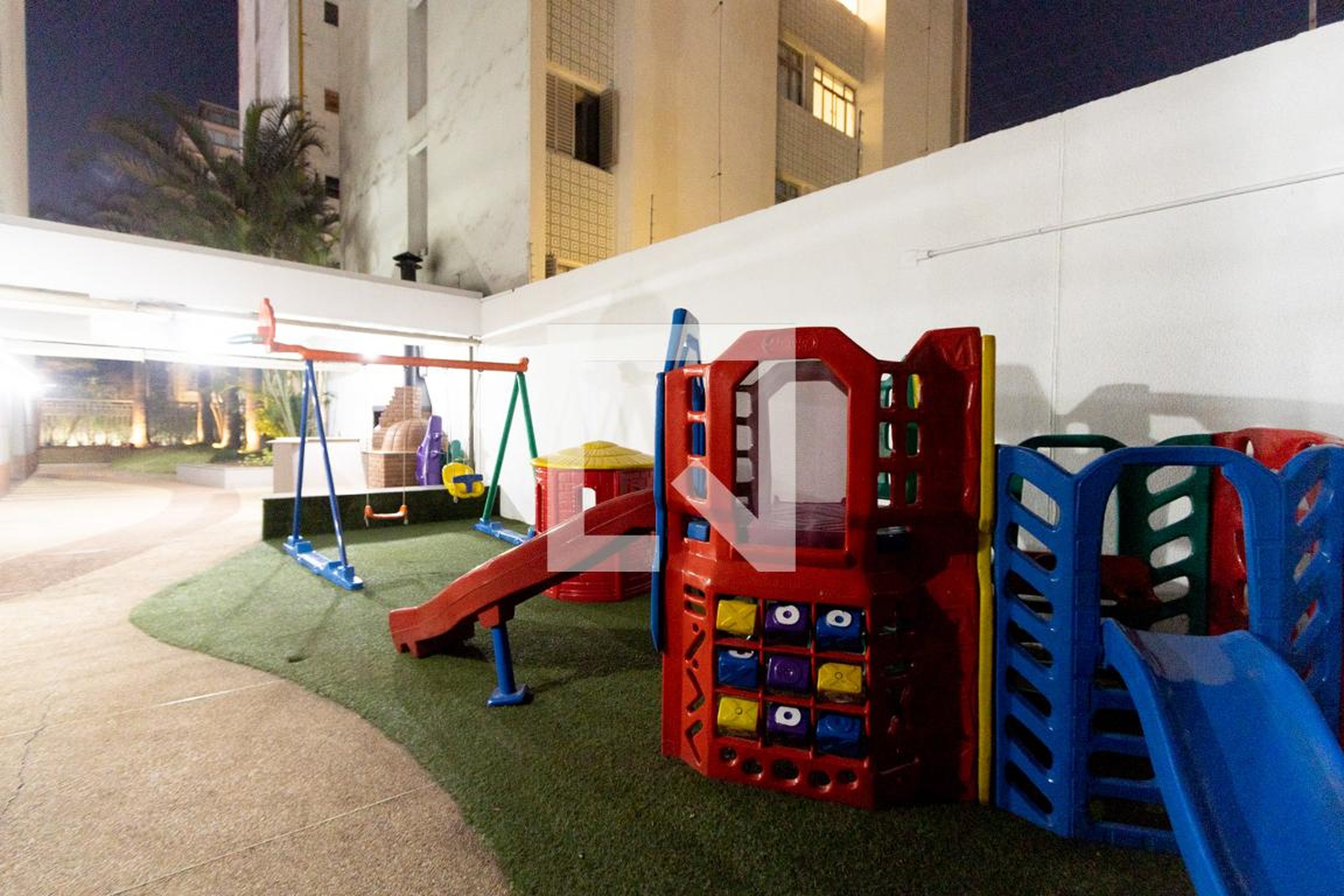 Playground - Edifício girassóis perdizes