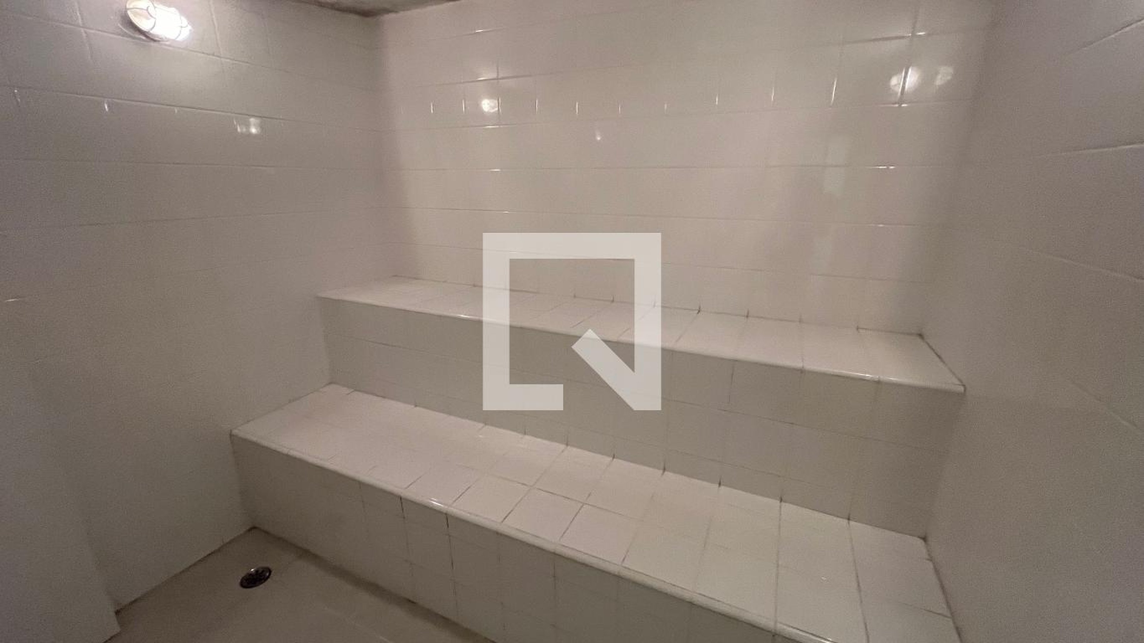 Sauna - Estilo Jardim America