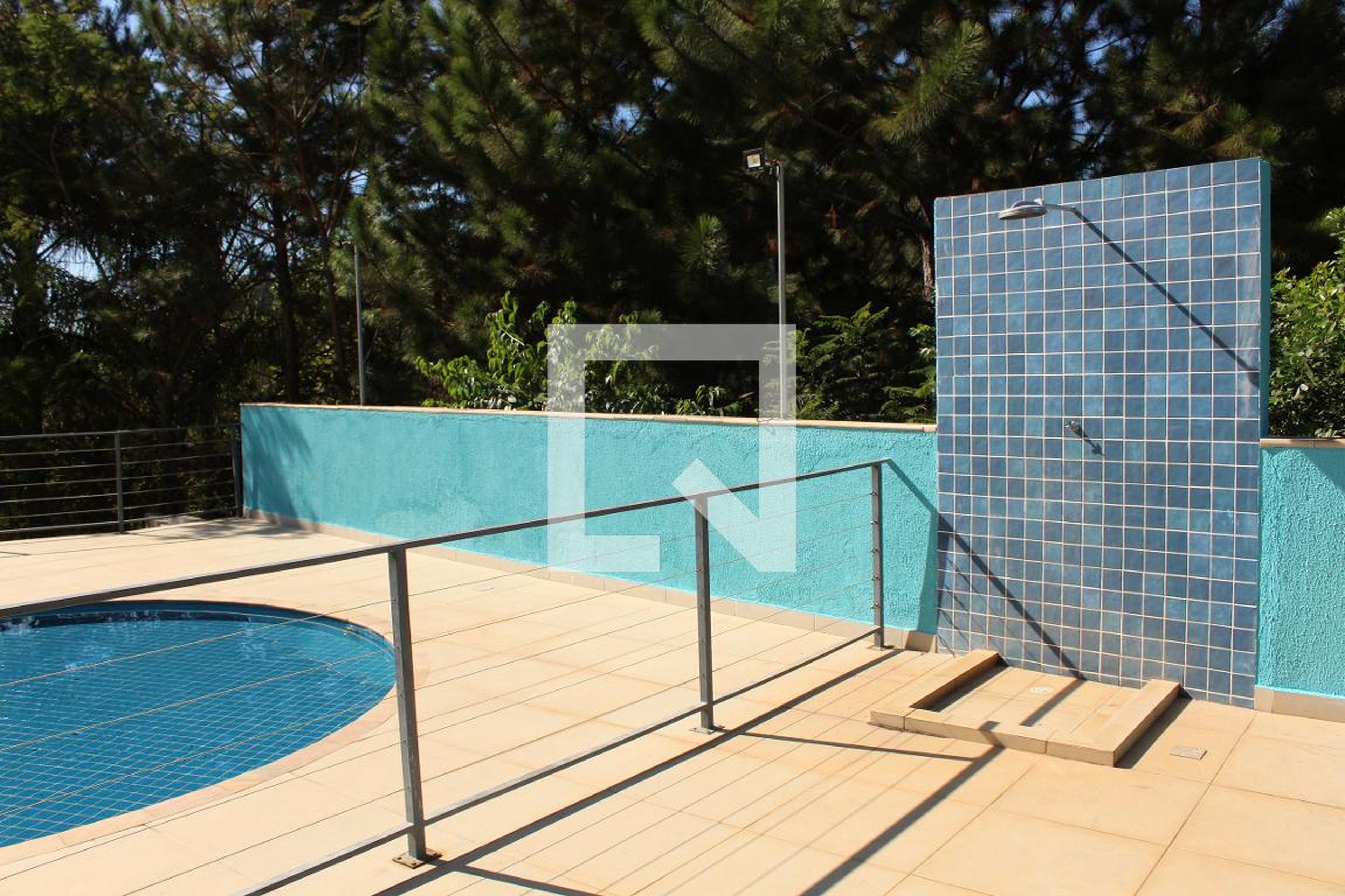 Condomínio - Colinas de Cotia