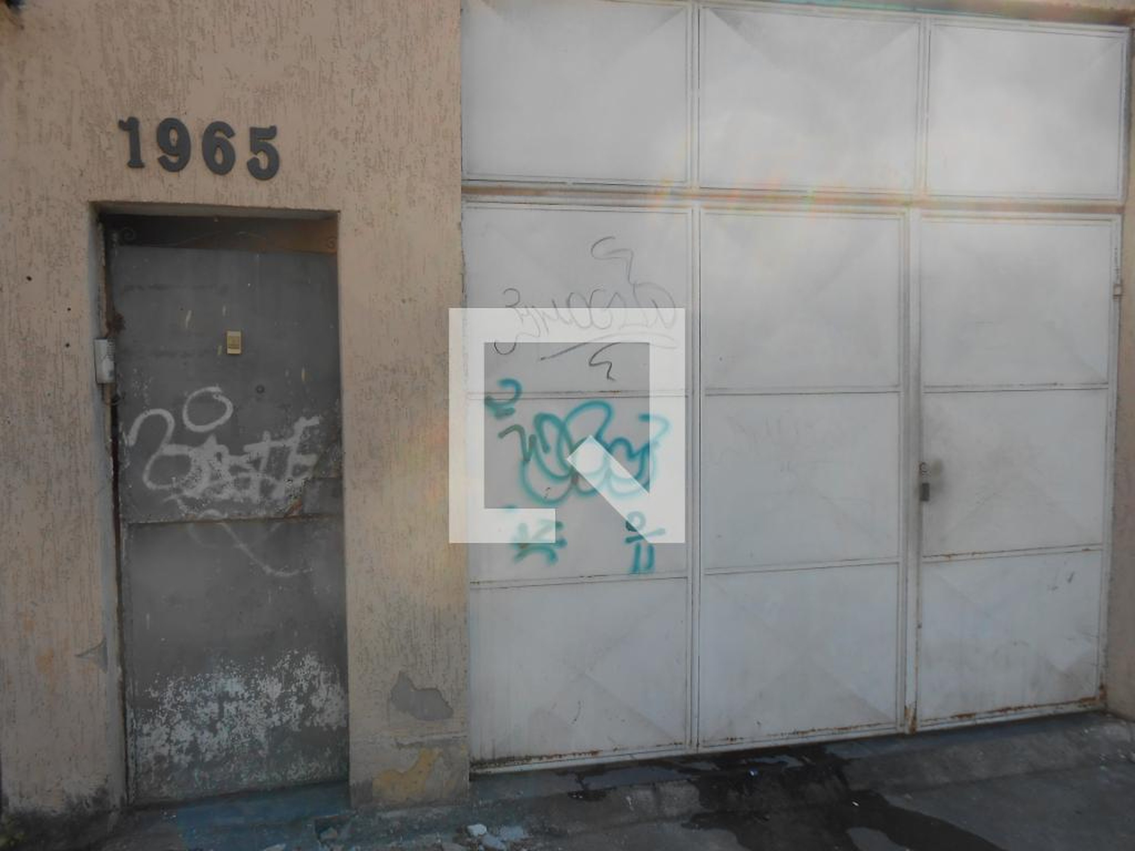 Fachada Condomínio em Avenida Meriti, 1965