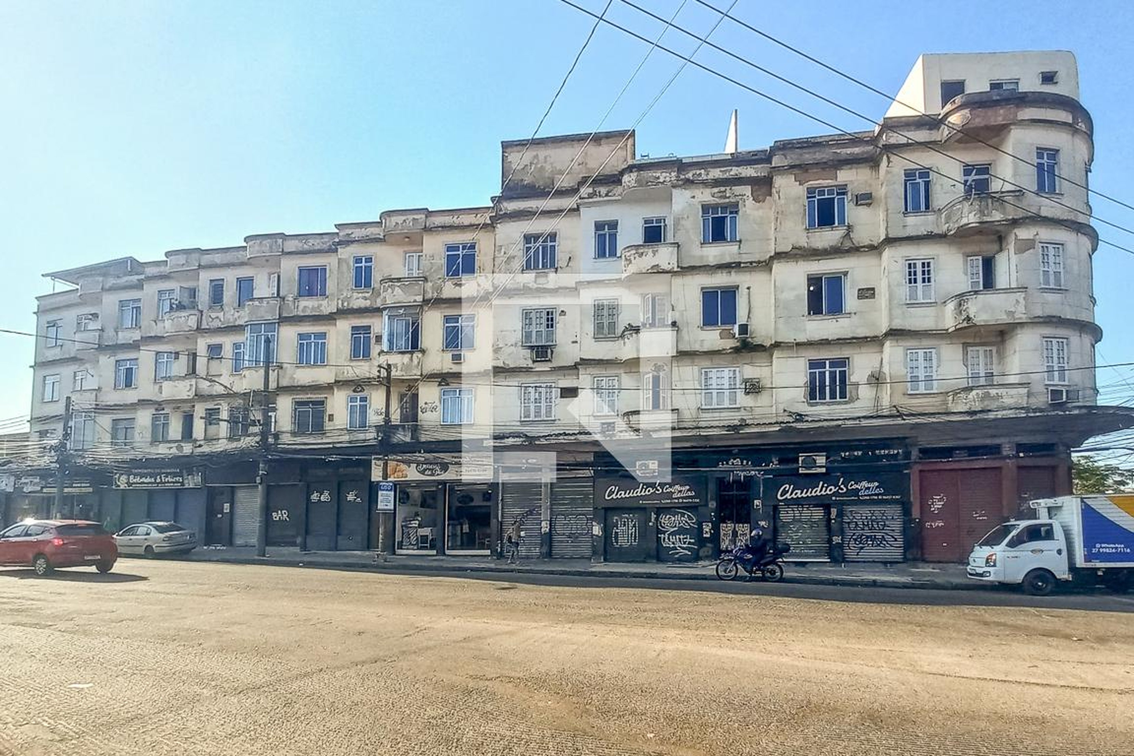 Fachada do Prédio Condomínio em Rua Bento Cardoso, 30