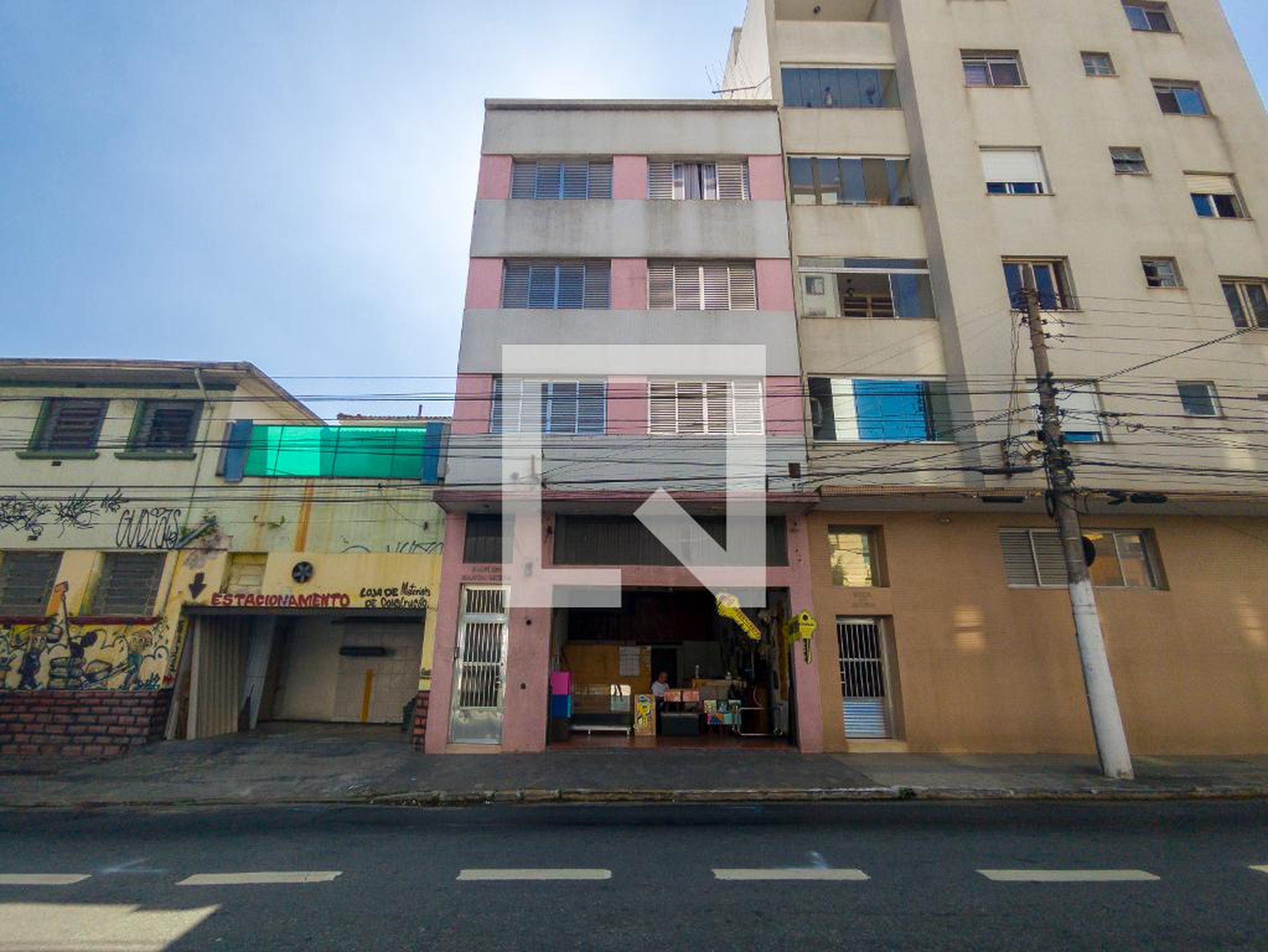 Fachada do Prédio Condomínio em Rua Doutor Olavo Egídio, 493