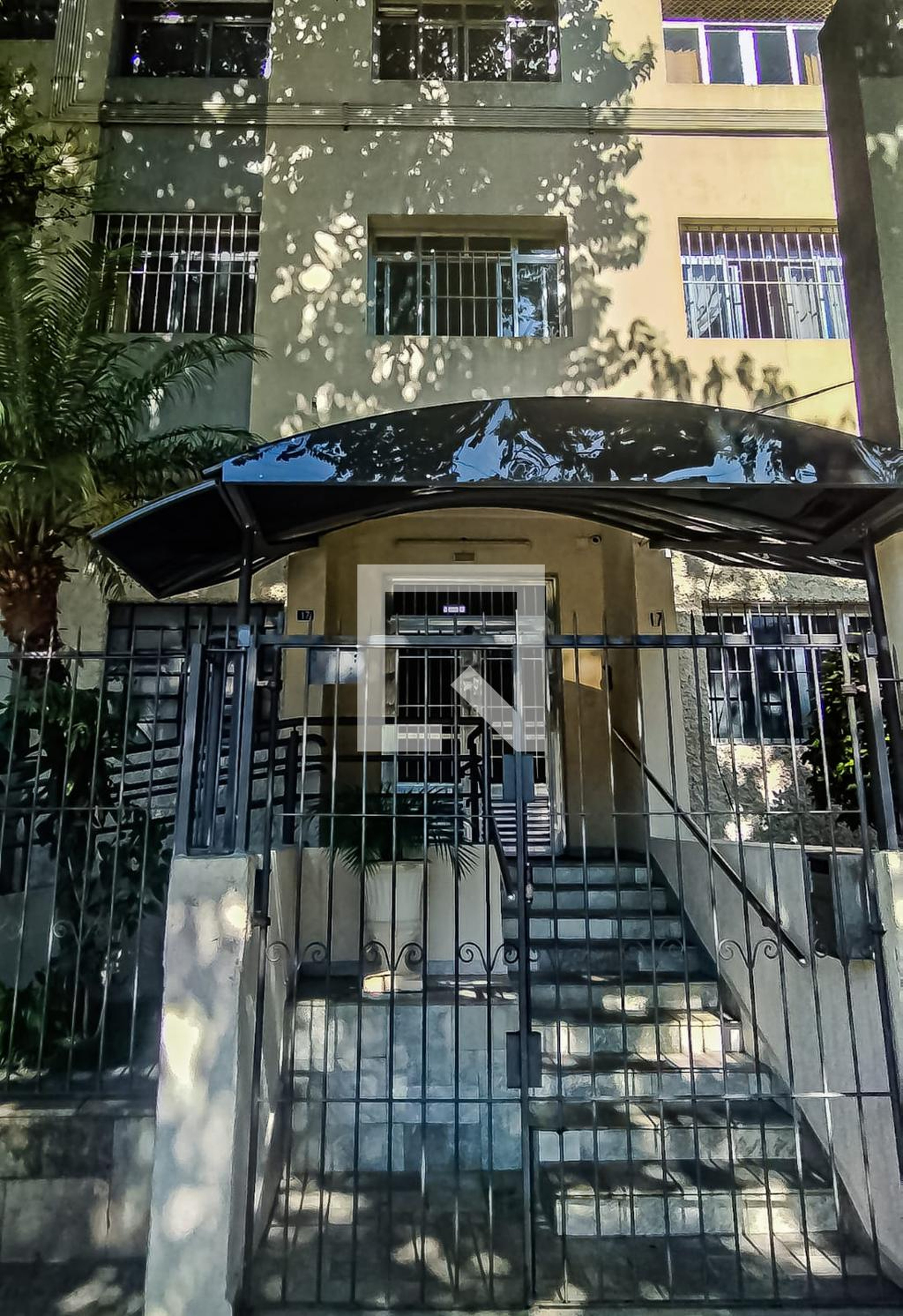 Fachada Condomínio em Rua Joaquim de Almeida Morais, 14