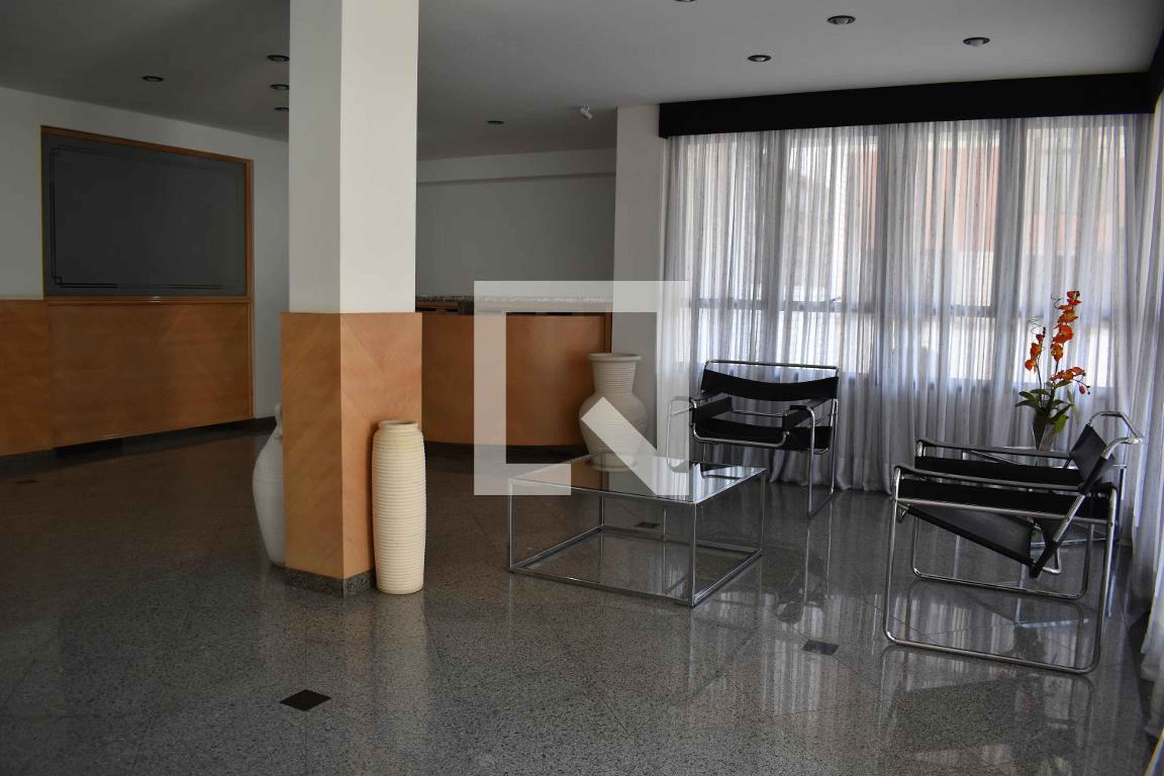 Hall de entrada Condomínio em Rua Euclides da Cunha, 1259