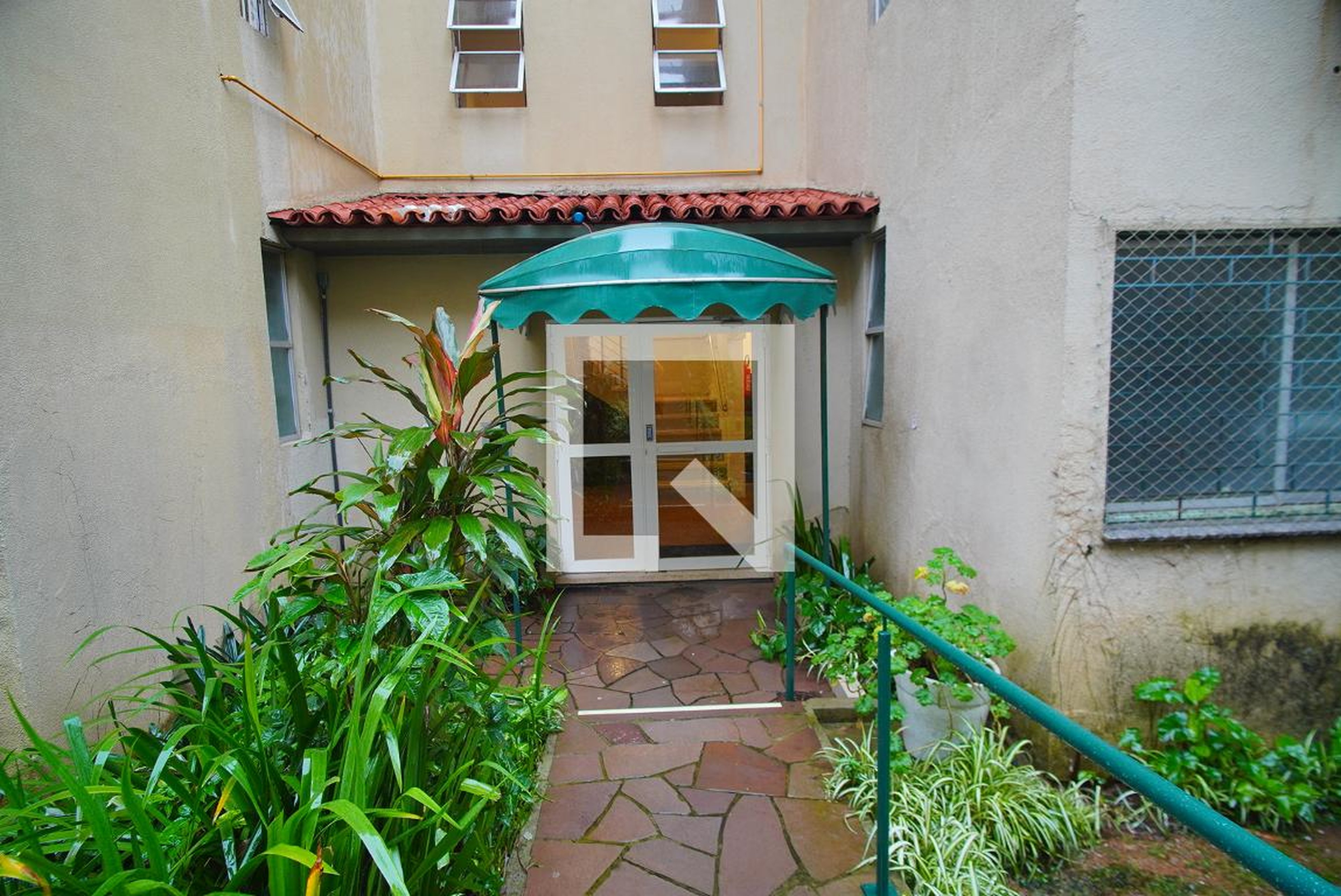 Entrada do Prédio - null