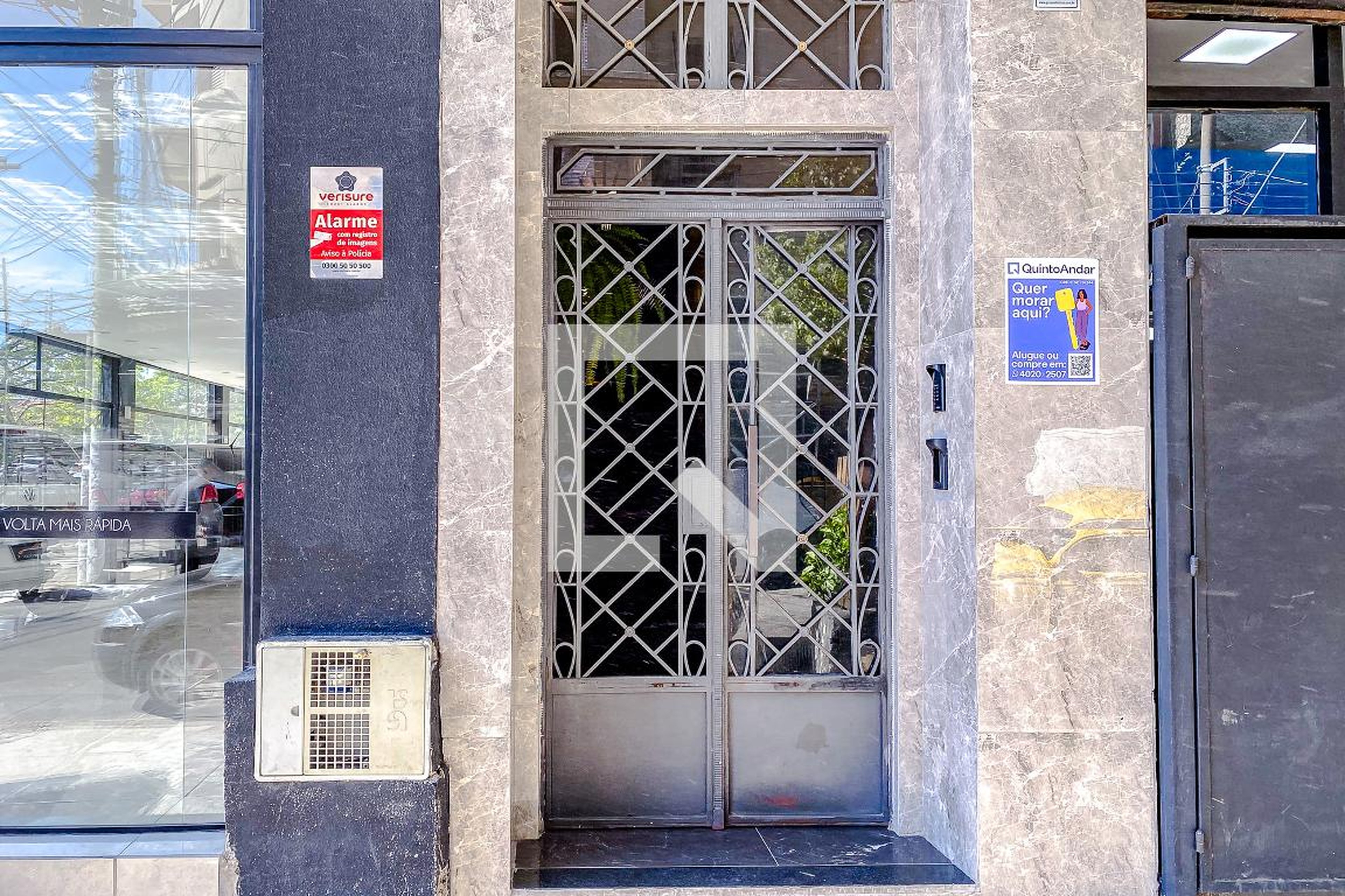 Entrada - Edificio Alba