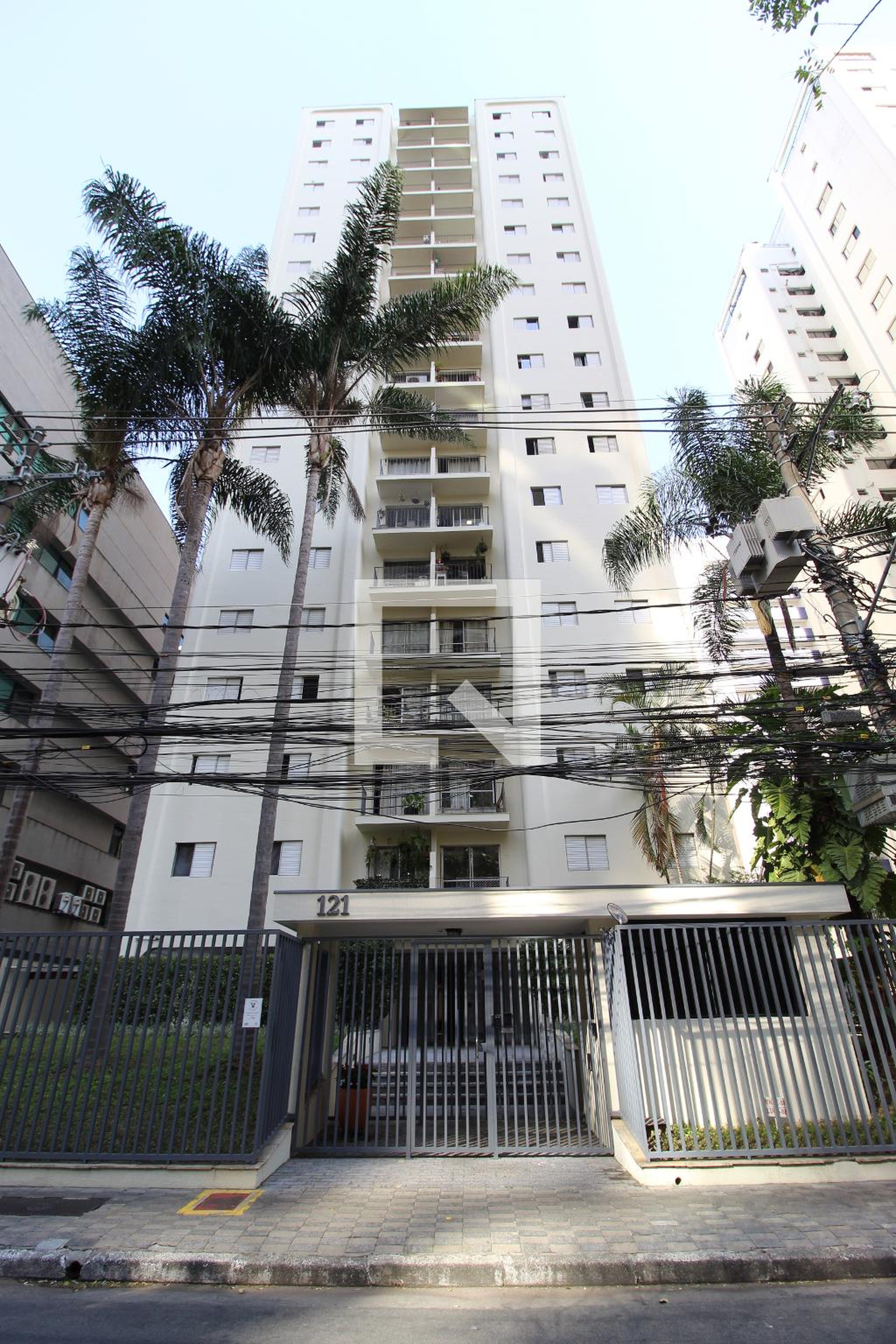 Fachada do Prédio Condomínio em Rua do Rocio, 111
