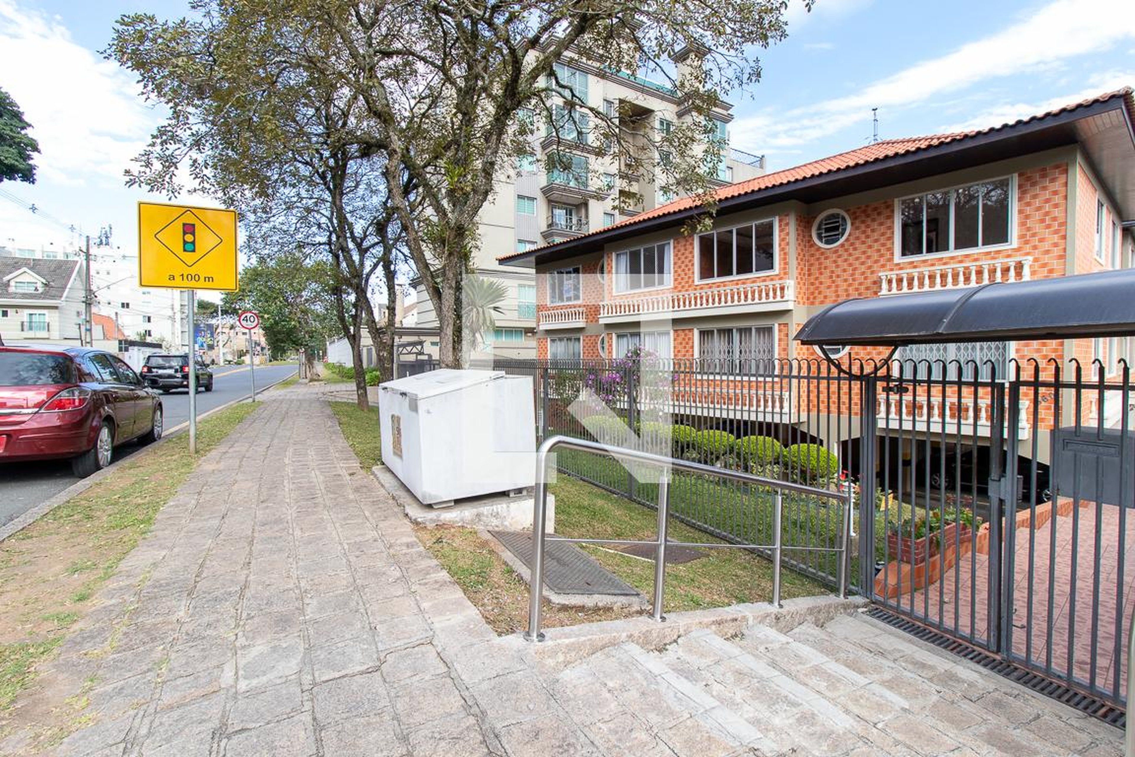Fachada Condomínio em Avenida N. Senhora da Luz, 360