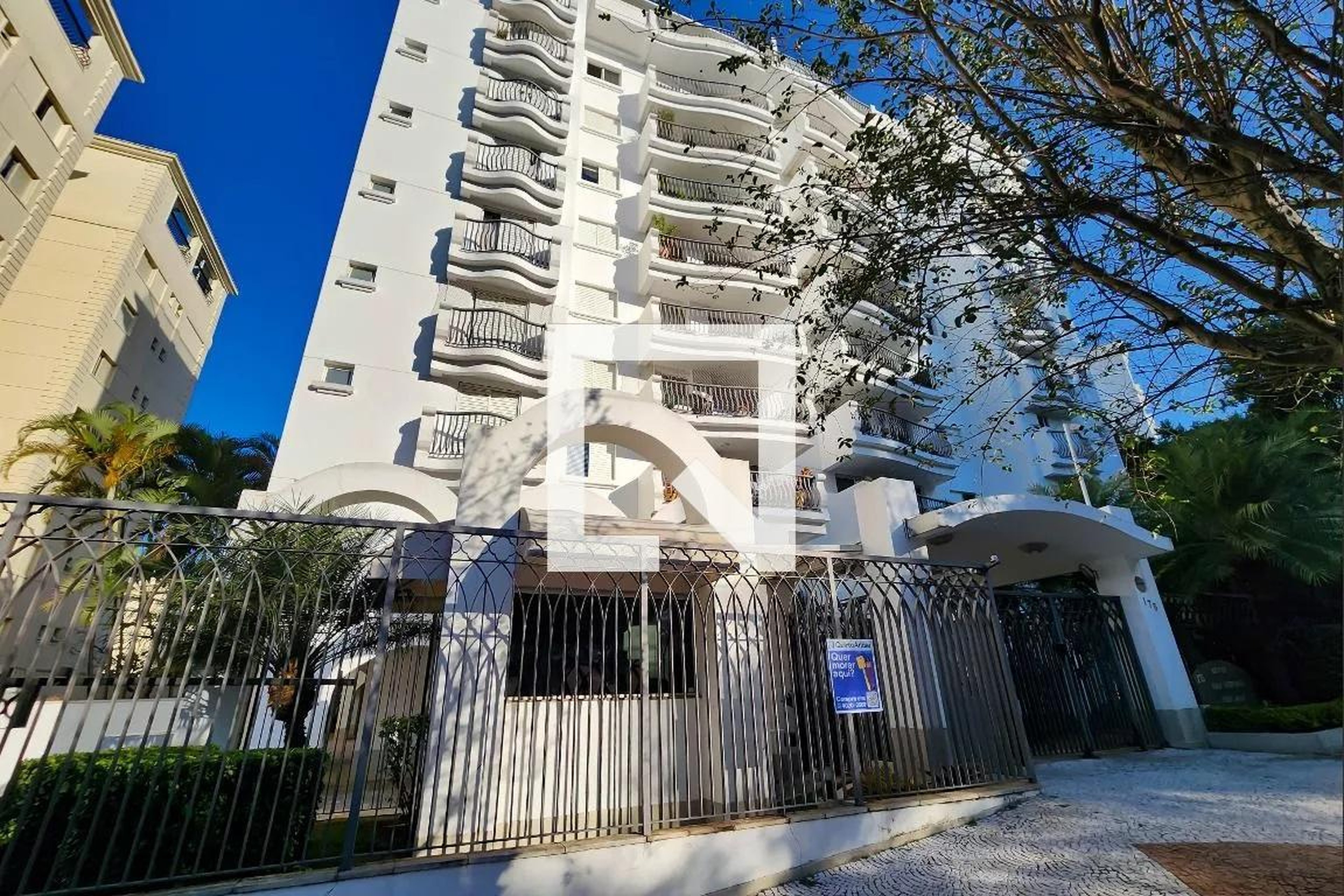 Fachada Condomínio San Antonio / San José