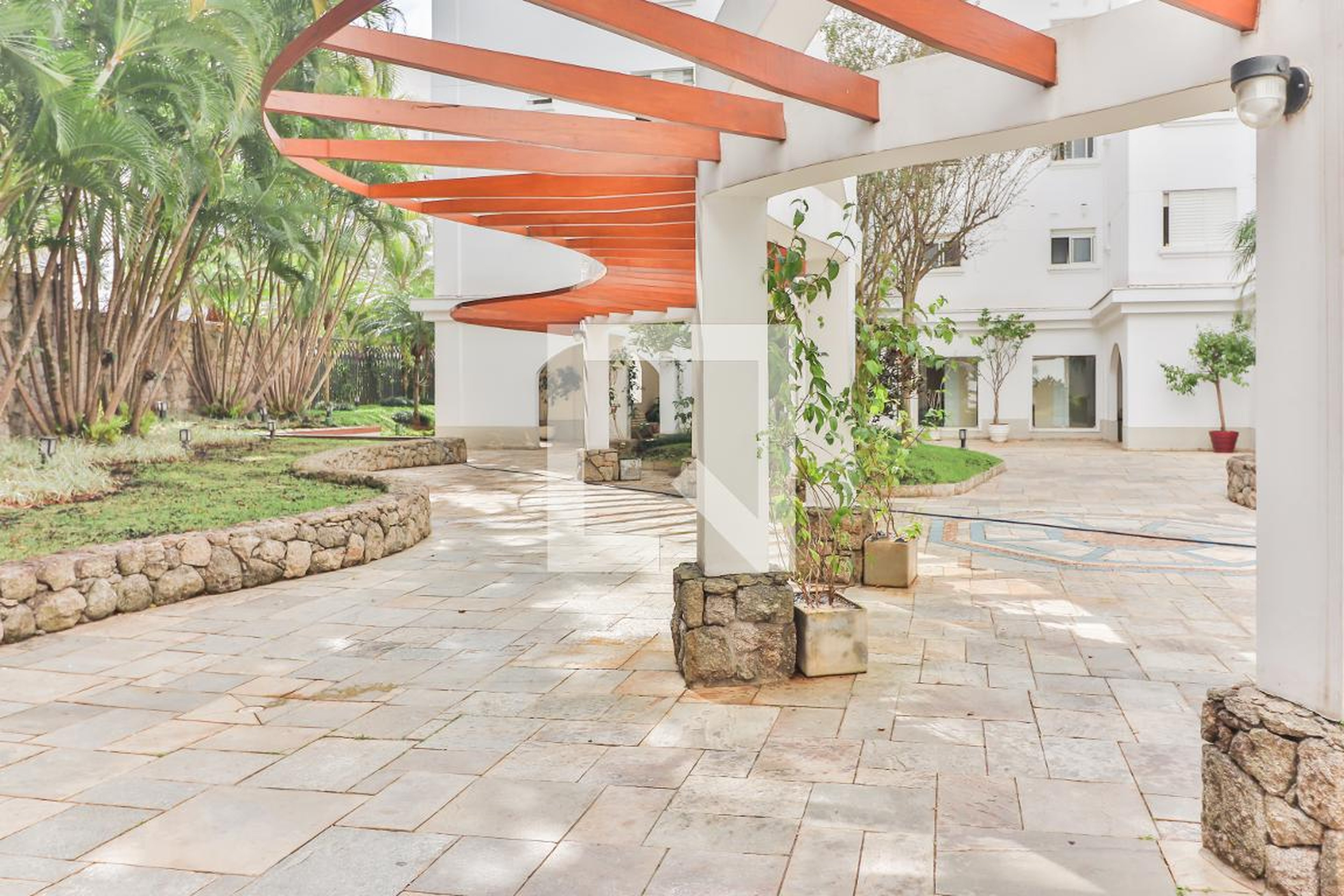 Condomínio - San Antonio / San José