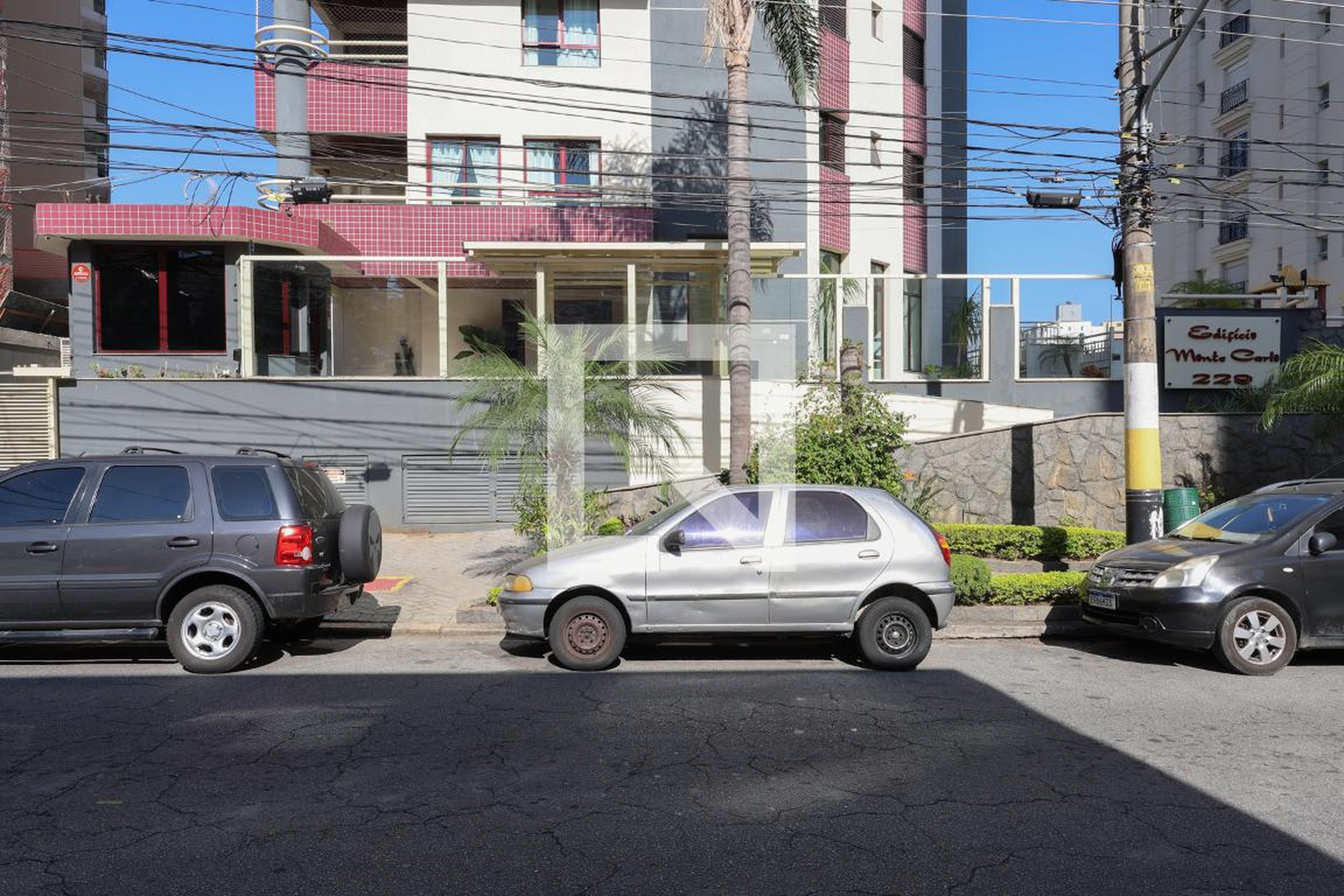 Fachada do condomínio Condomínio Monte Carlo