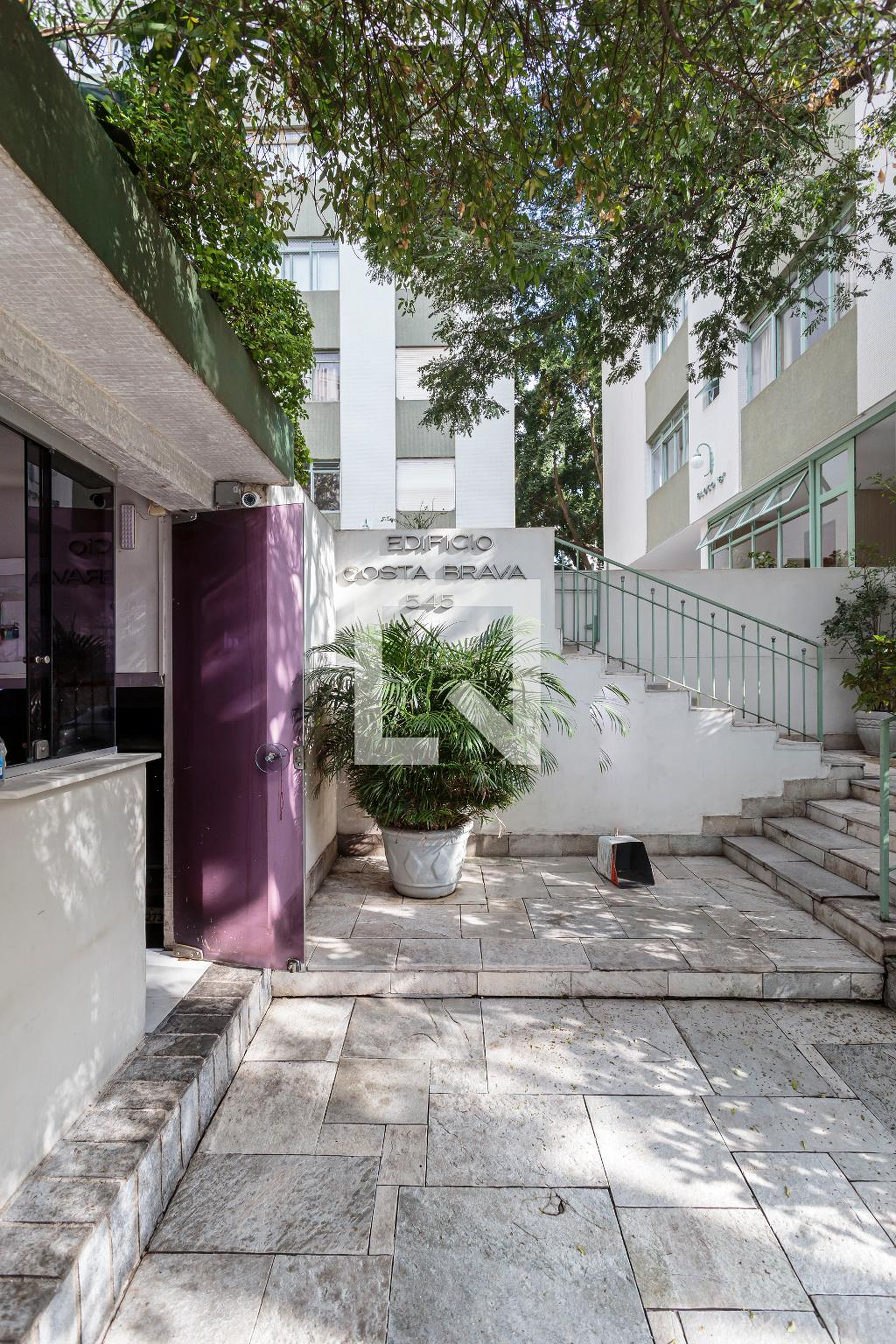 Entrada Condomínio em Rua Fiandeiras, 471