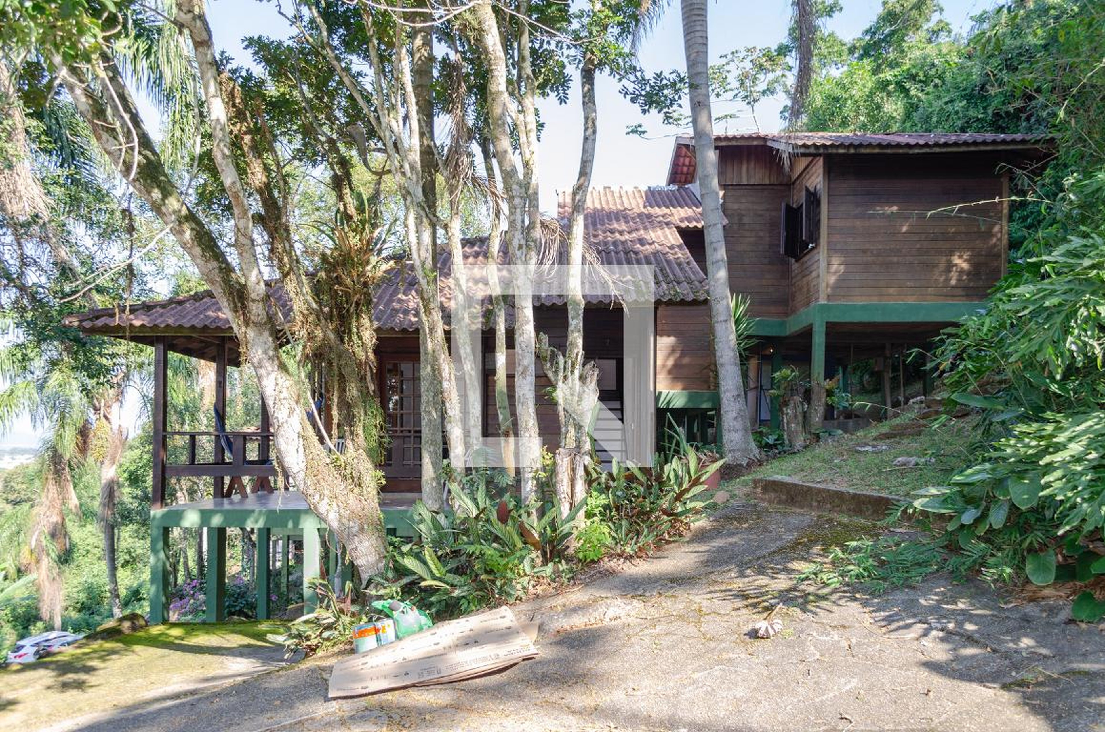 Fachada Condomínio em Rodovia Doutor Antônio Luiz Moura Gonzaga, 500