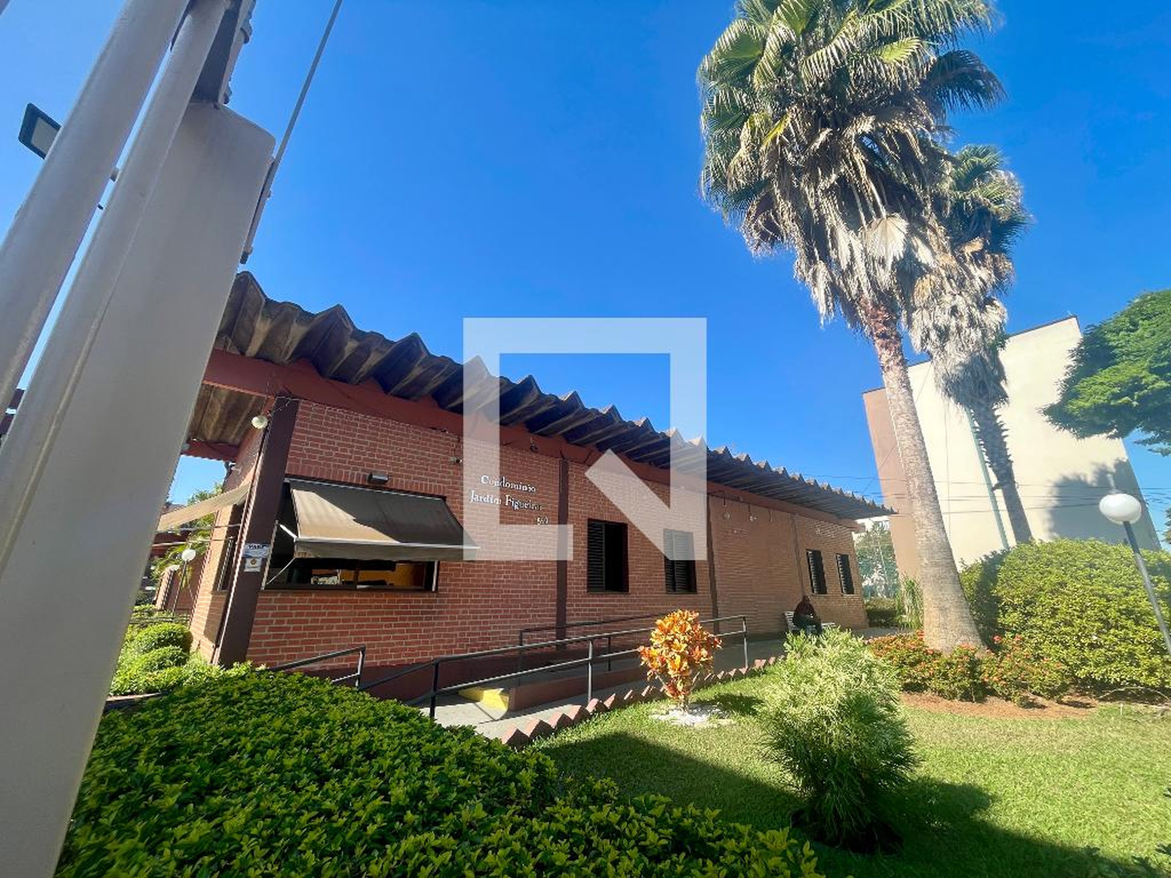 Fachada do Condomínio Condomínio Jardim Figueiras