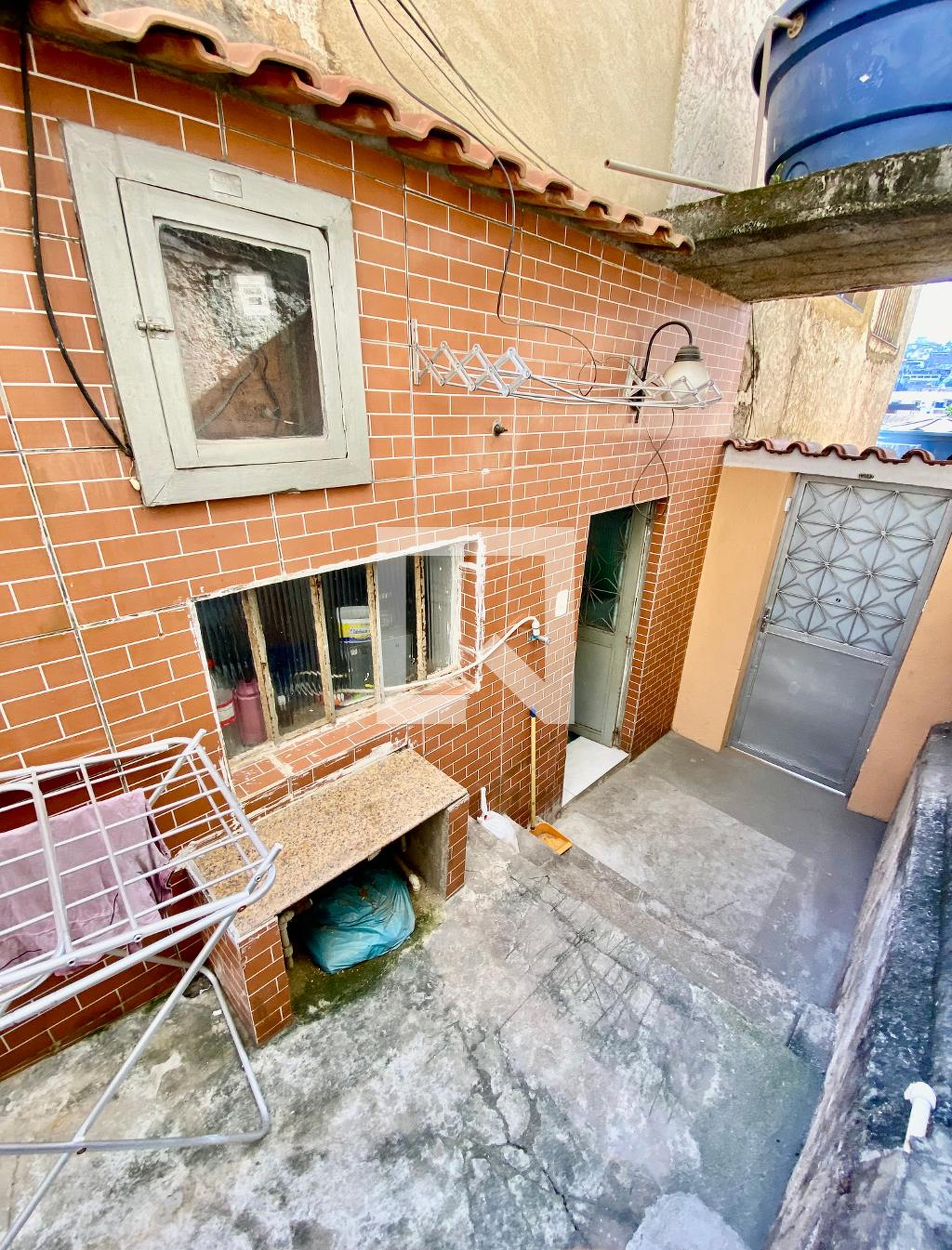 Fachada Condomínio em Rua Miguel Cervantes, 665