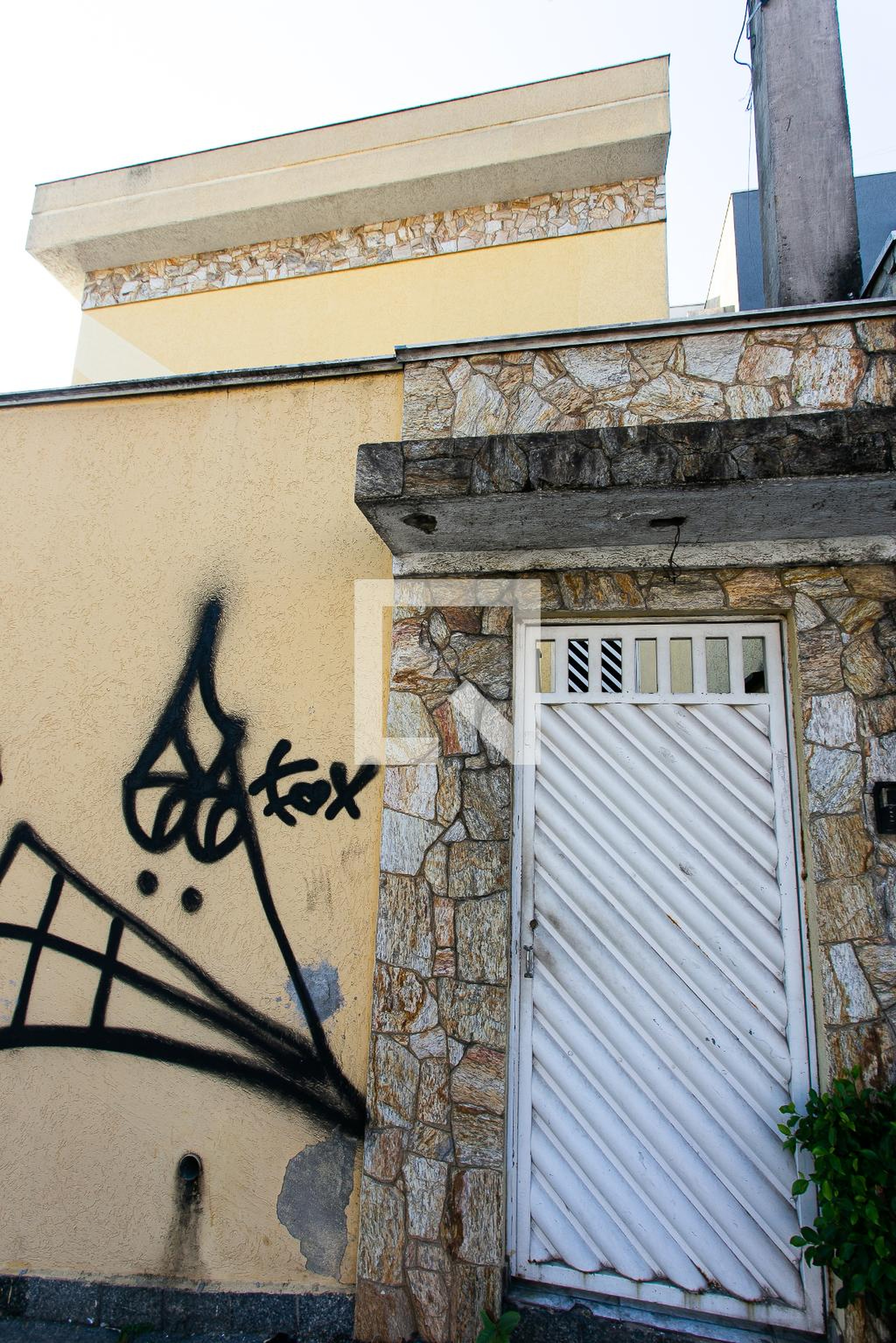 Fachada Condomínio em Rua Pedro Alegretti, 68