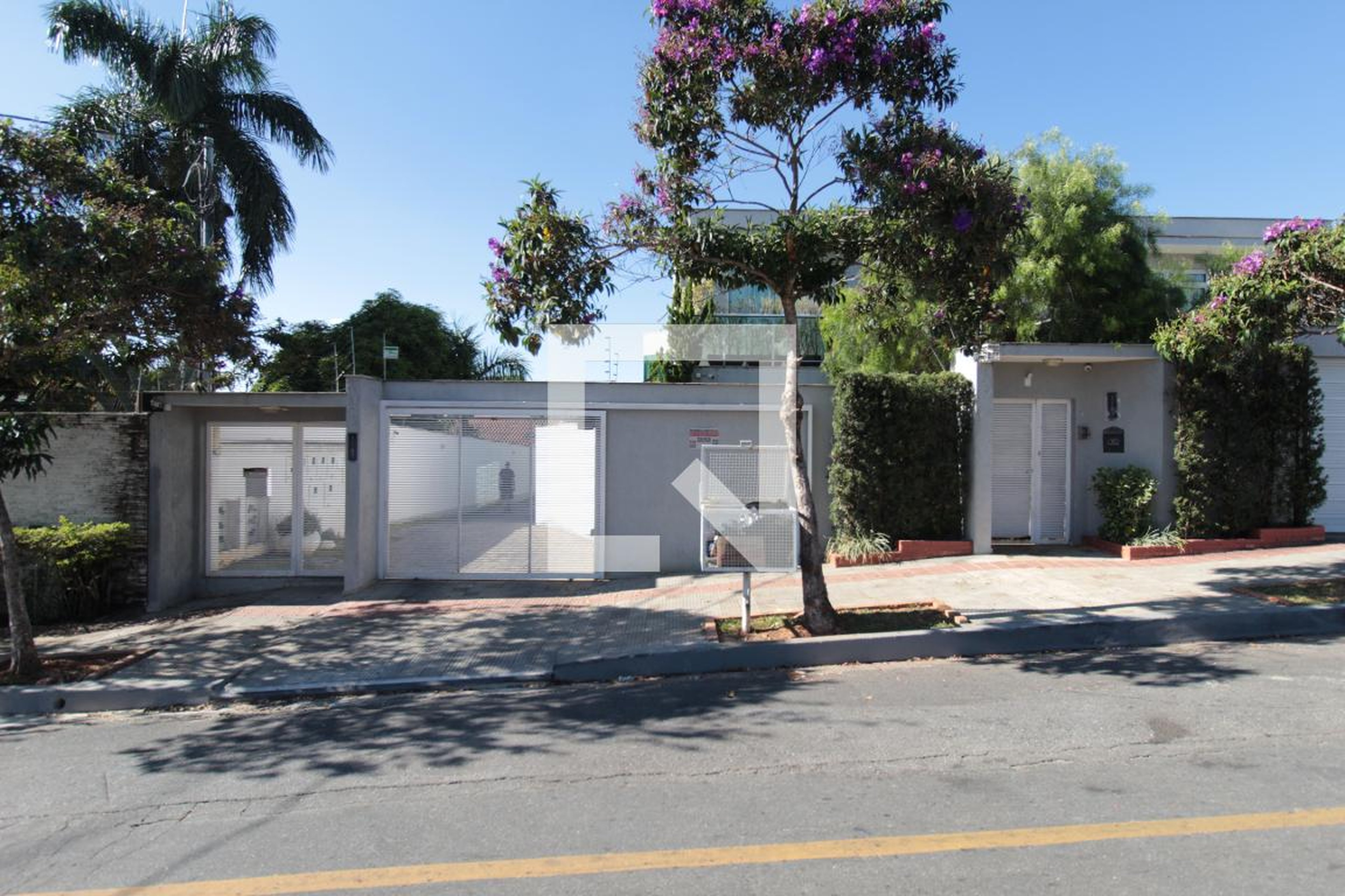 Fachada do Condomínio Condomínio em Rua Euclides Franco, 1187