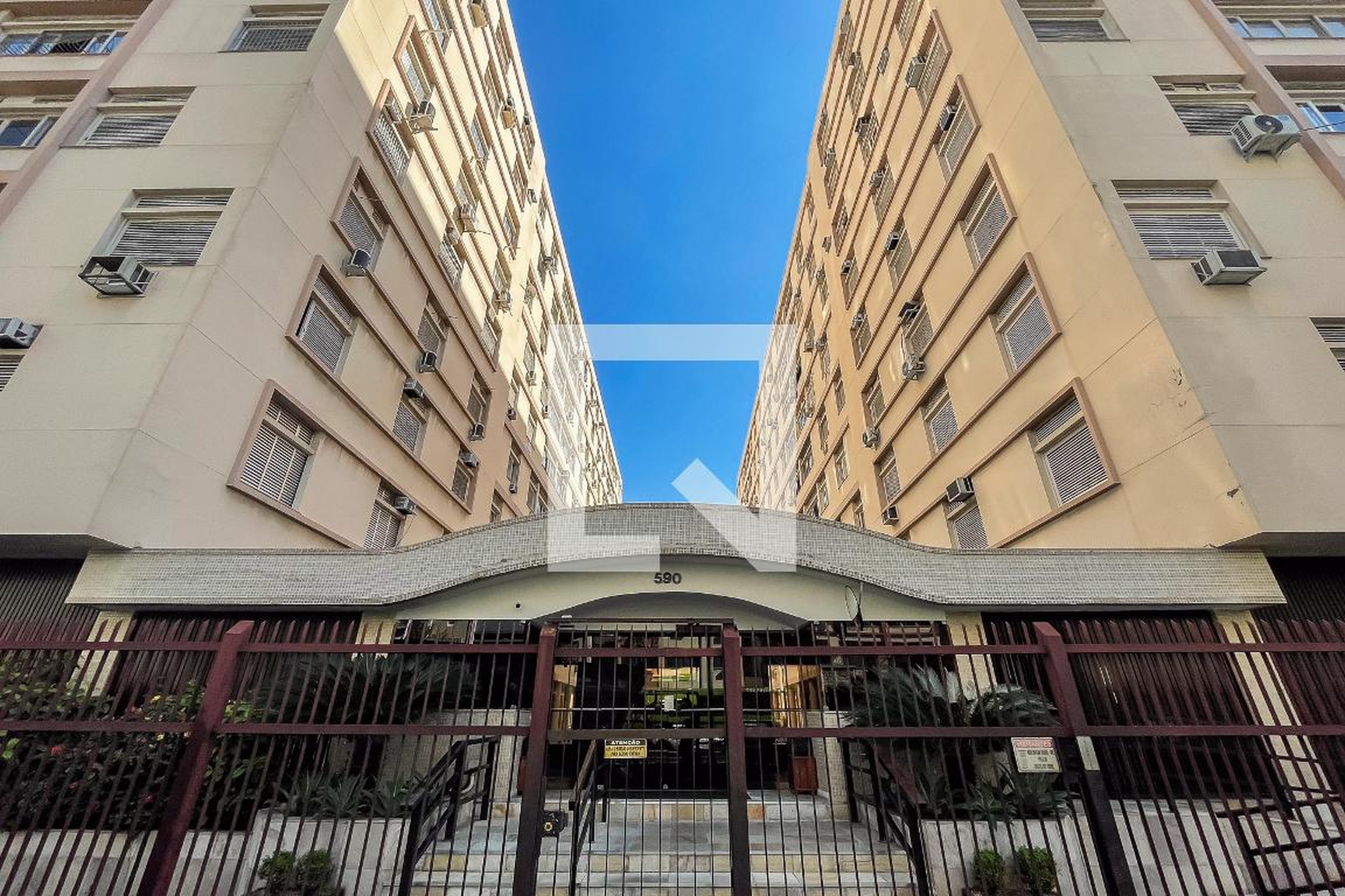 Fachada Condomínio Paulo Camara