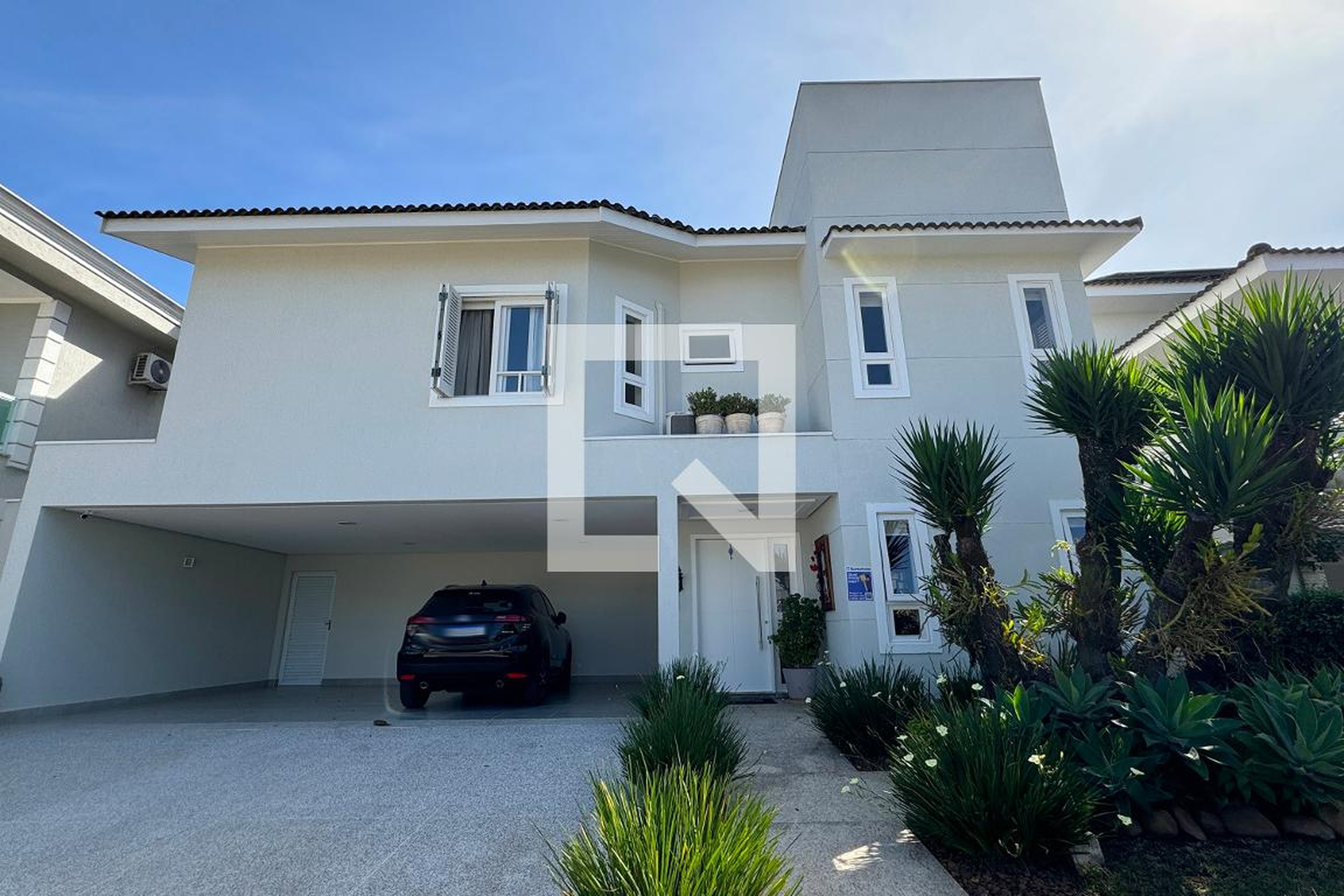 Fachada Condomínio em Alameda Londrina, 242