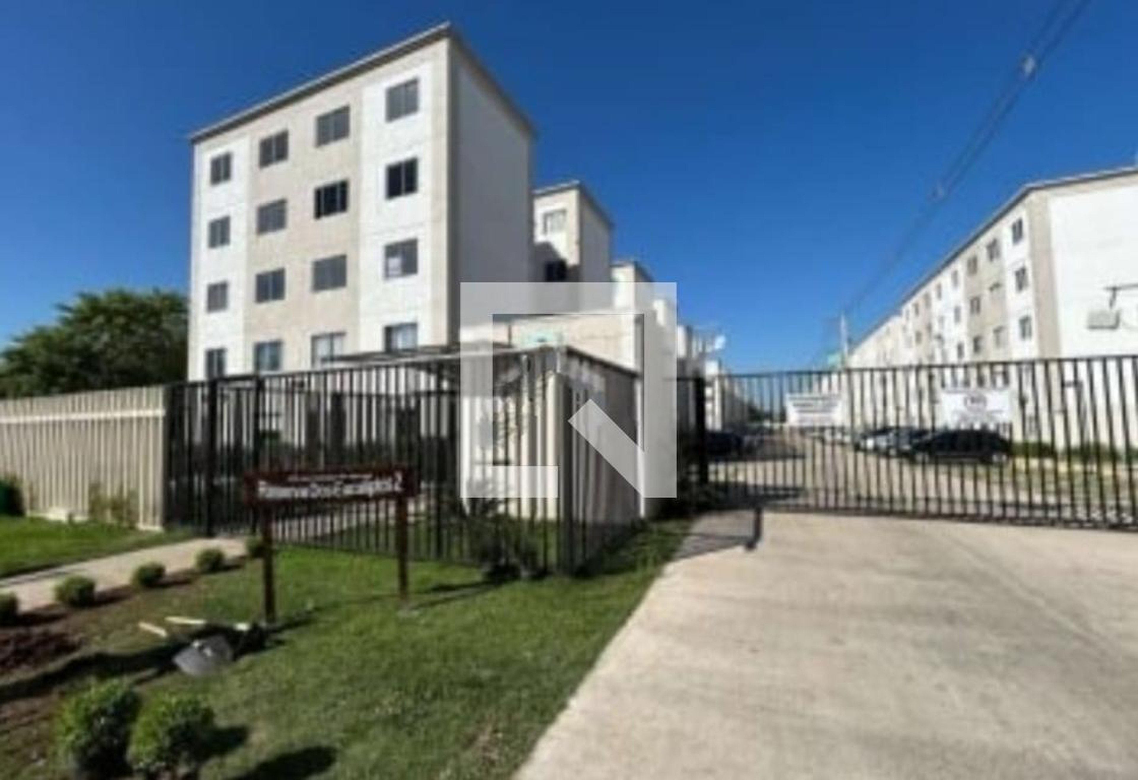 Fachada Condomínio em Rua Antônio Lourenço Rosa, 380