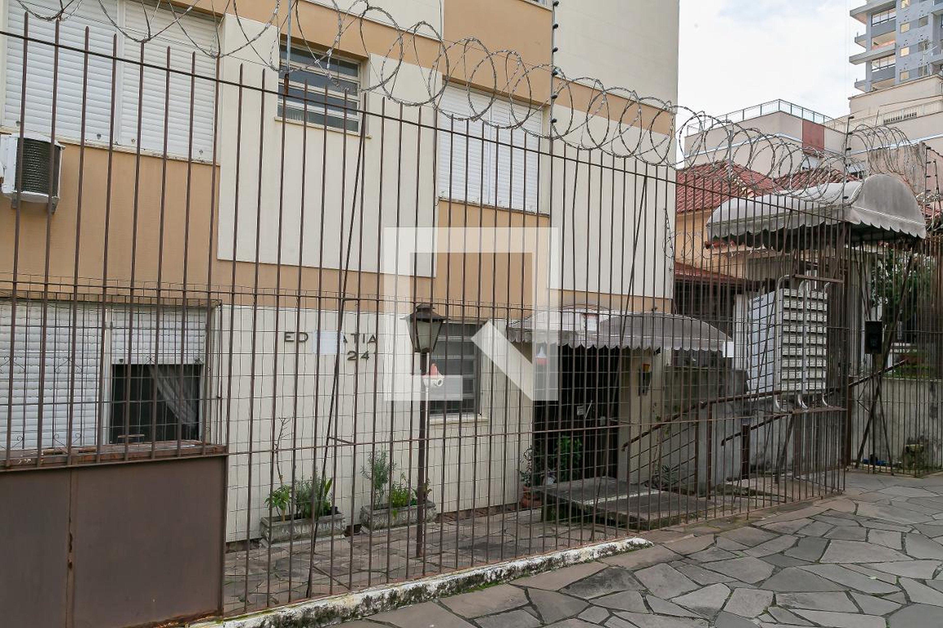 Fachada residencial khayu