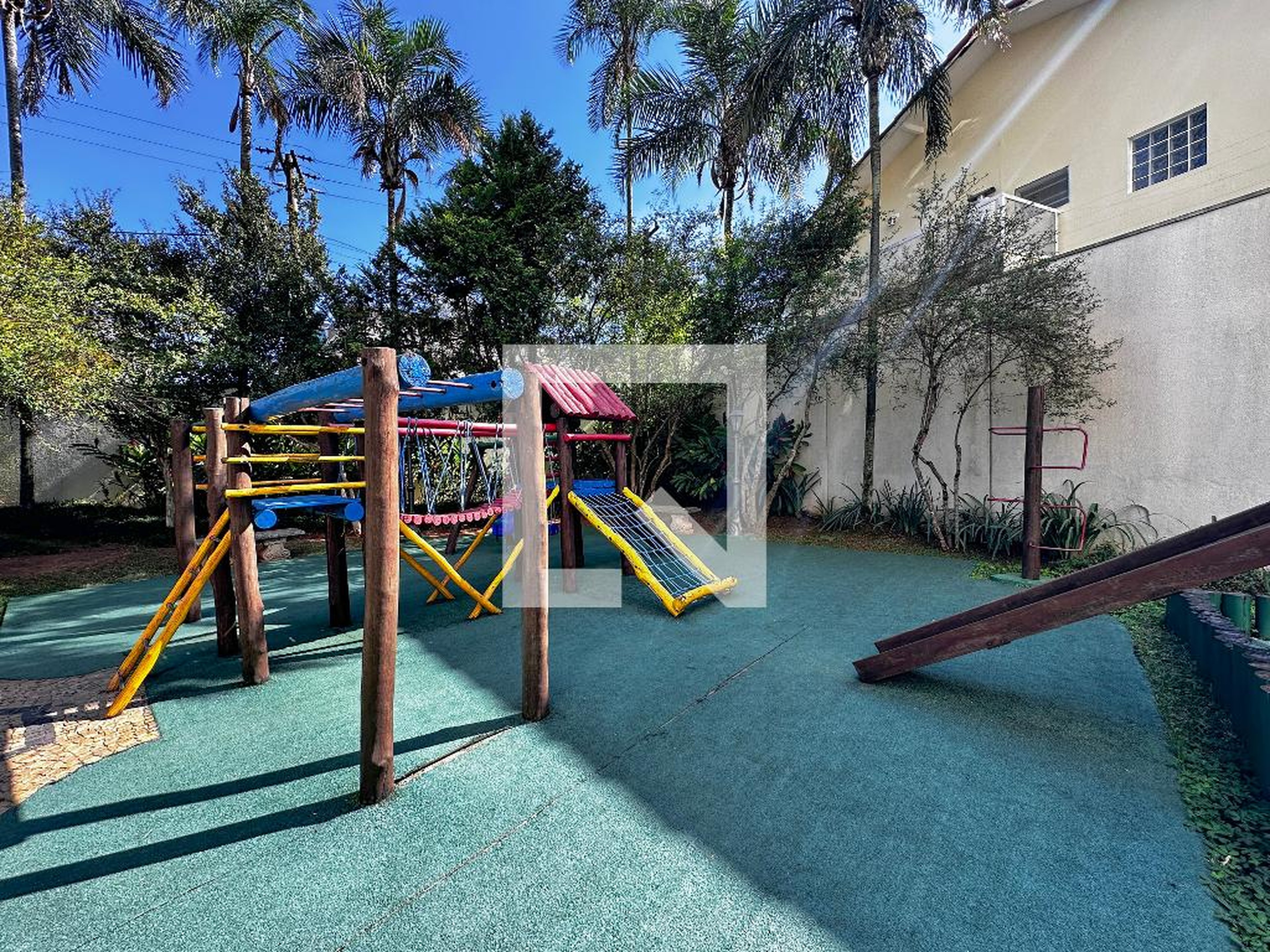 Playground - Hipica House
