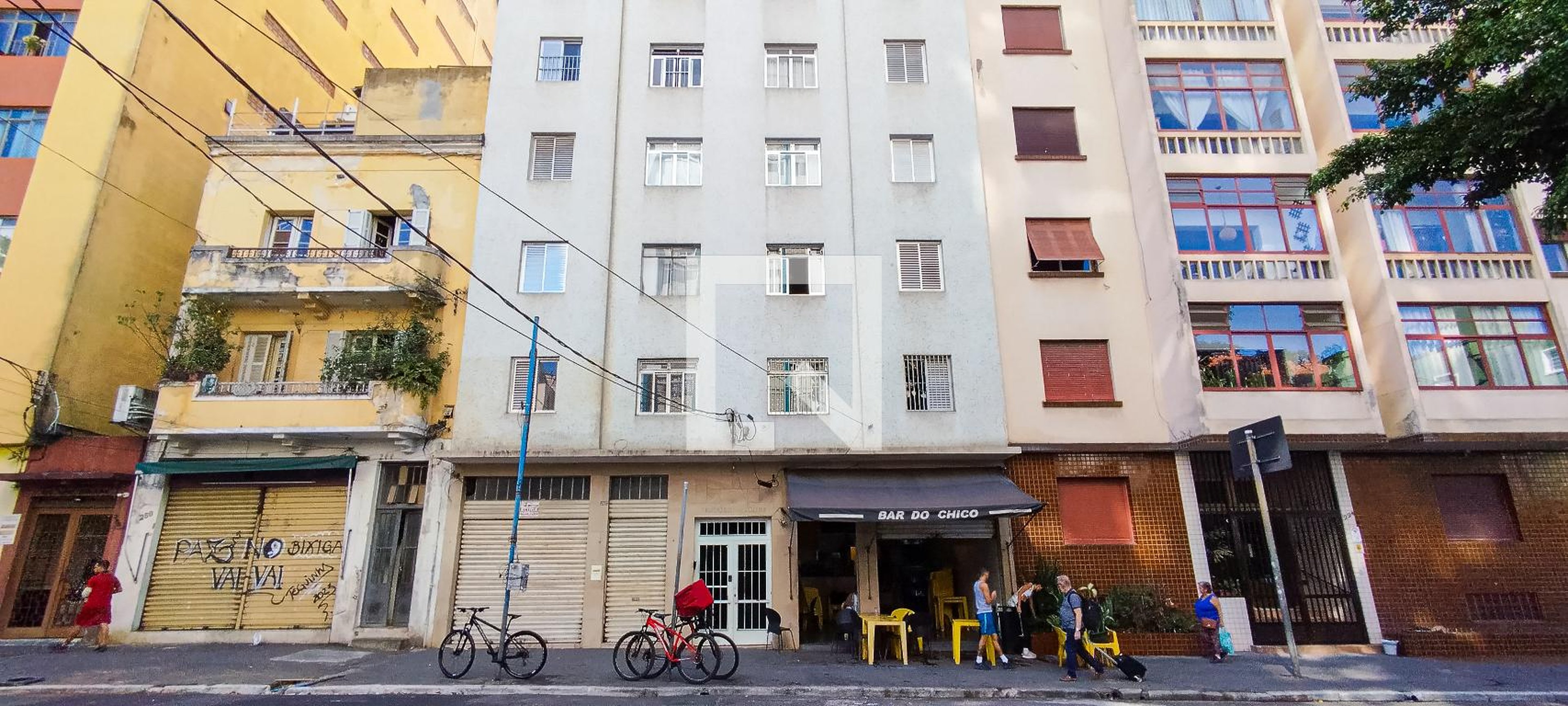 Fachada Condomínio em Rua Conde de São Joaquim, 232