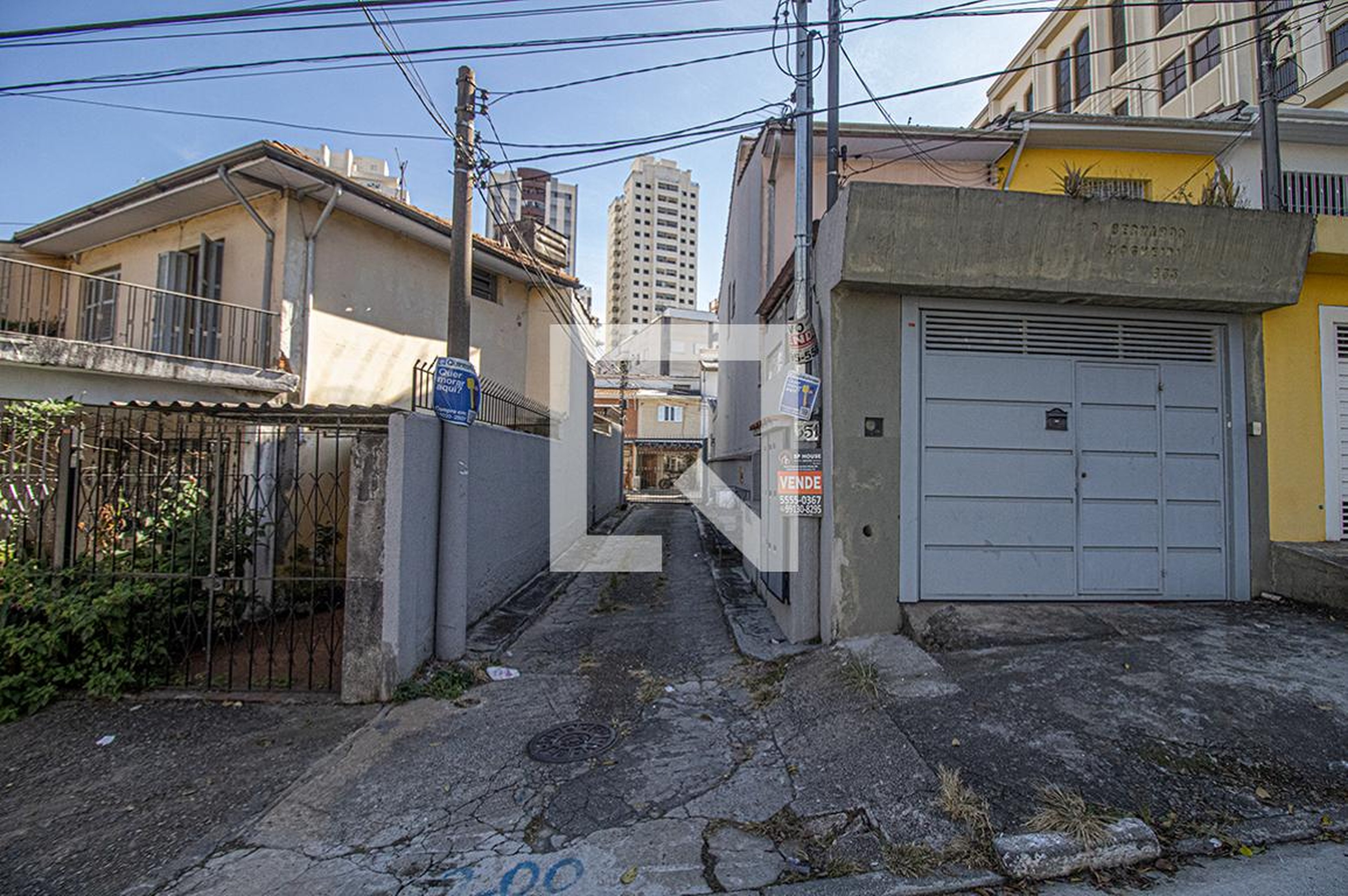 fachada Condomínio em Rua Dom Bernardo Nogueira, 851