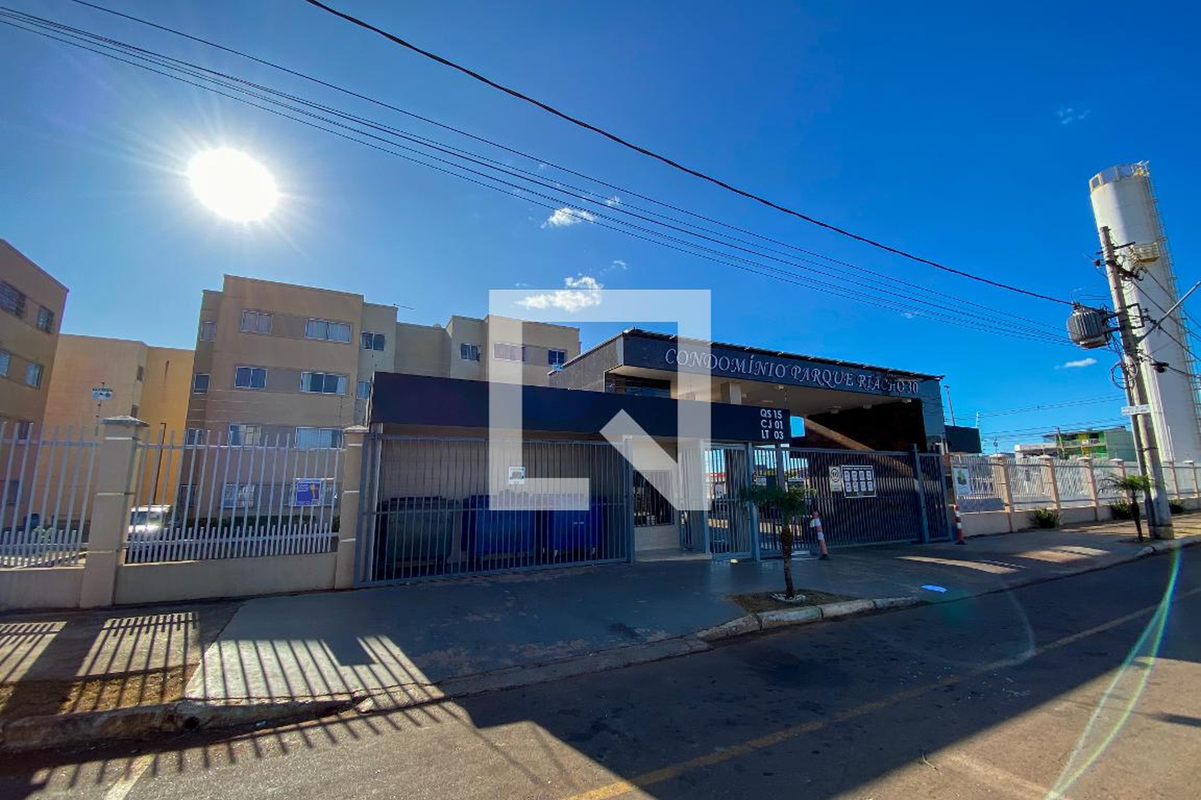 Fachada Condomínio em Avenida Riacho Fundo 2, 30