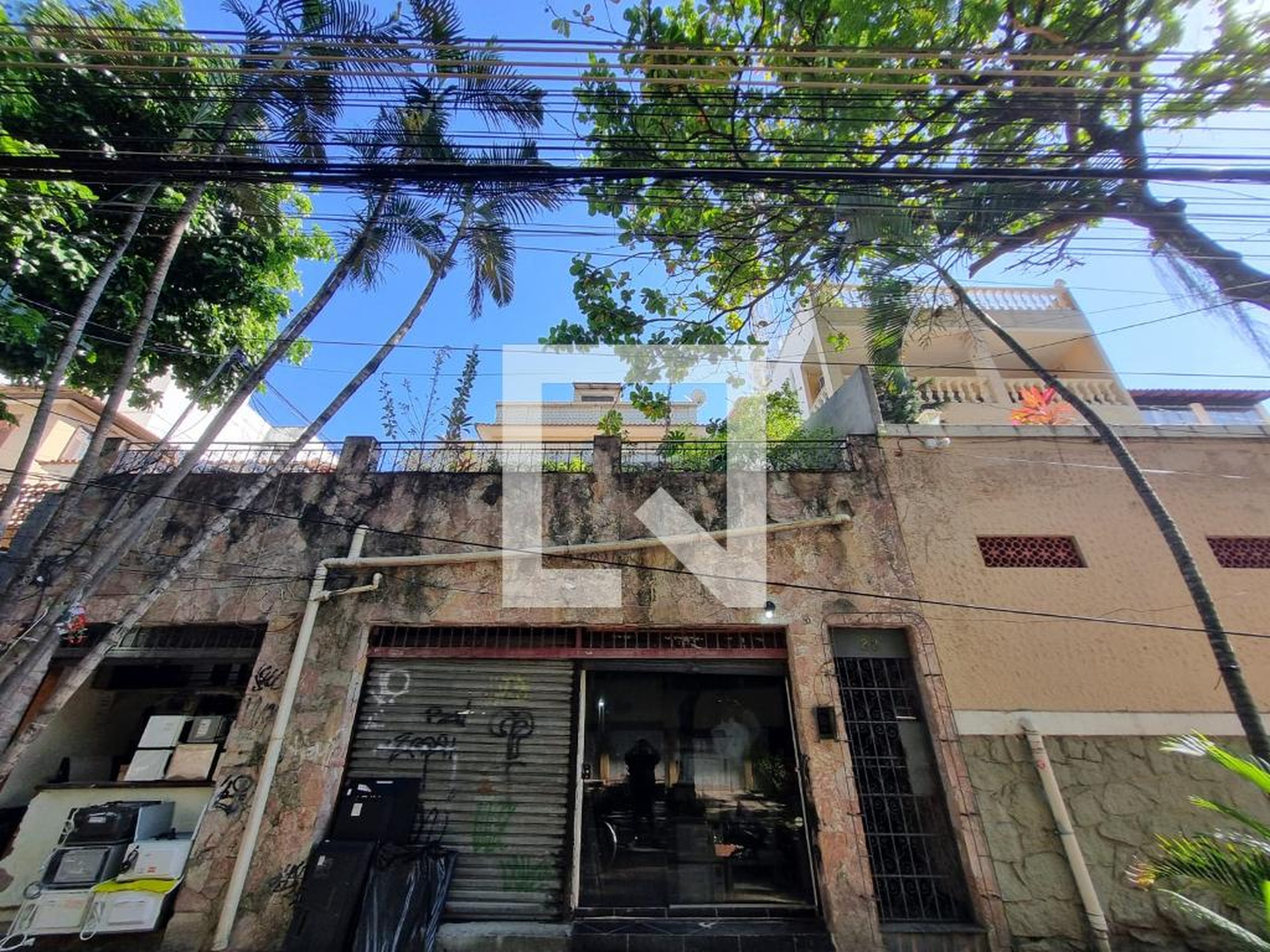 Fachada Condomínio em Rua Sá Viana, 88