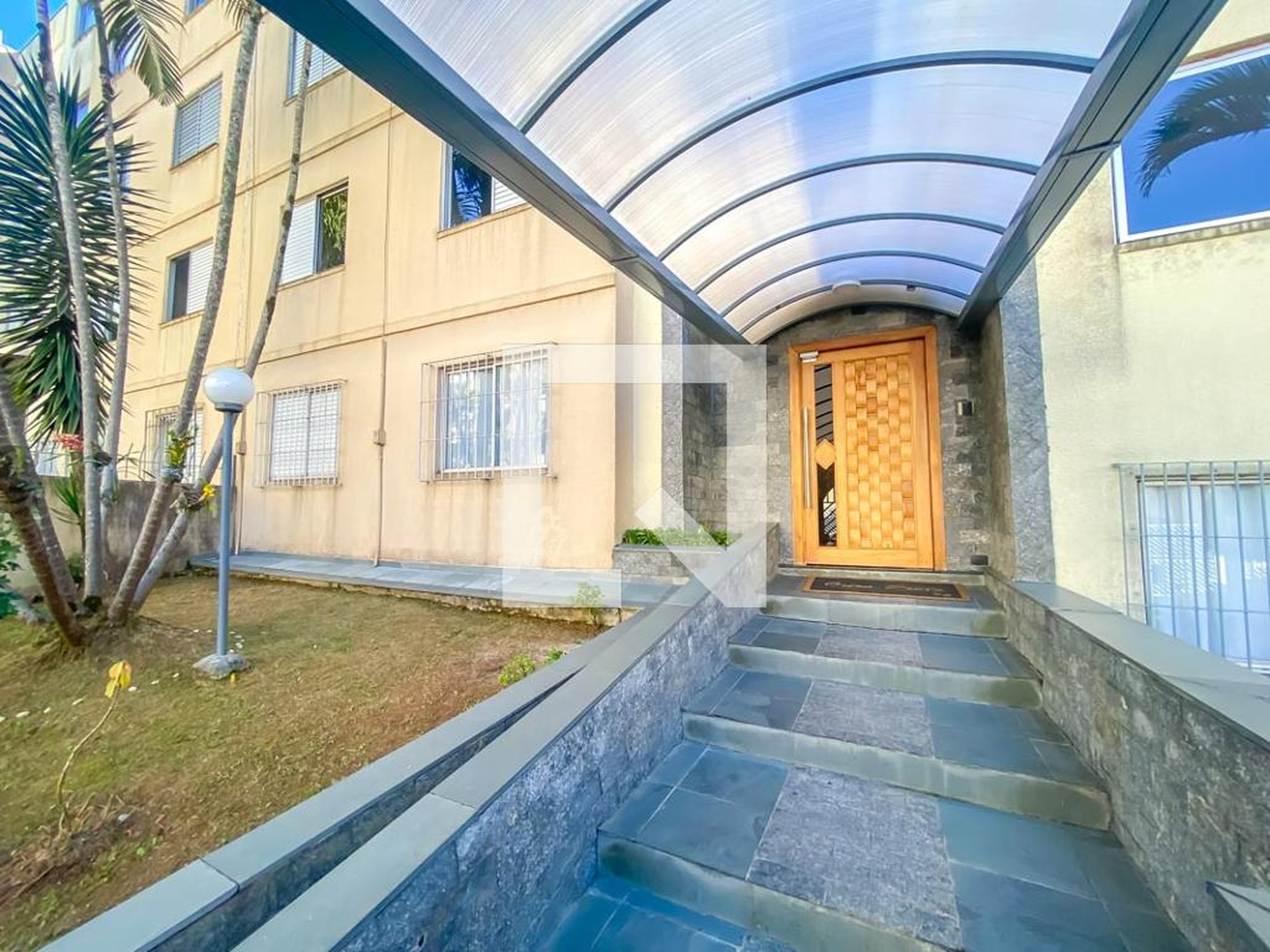 Entrada - 21 de Abril