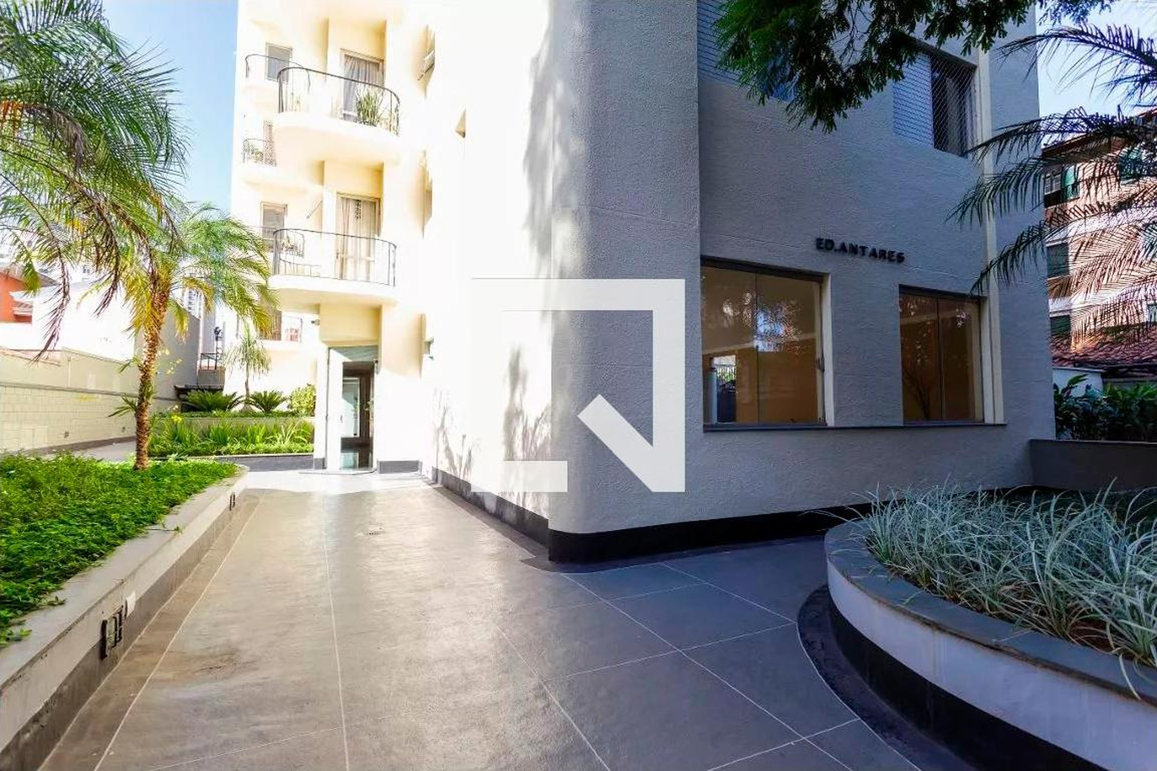 Entrada - Edifício Antares