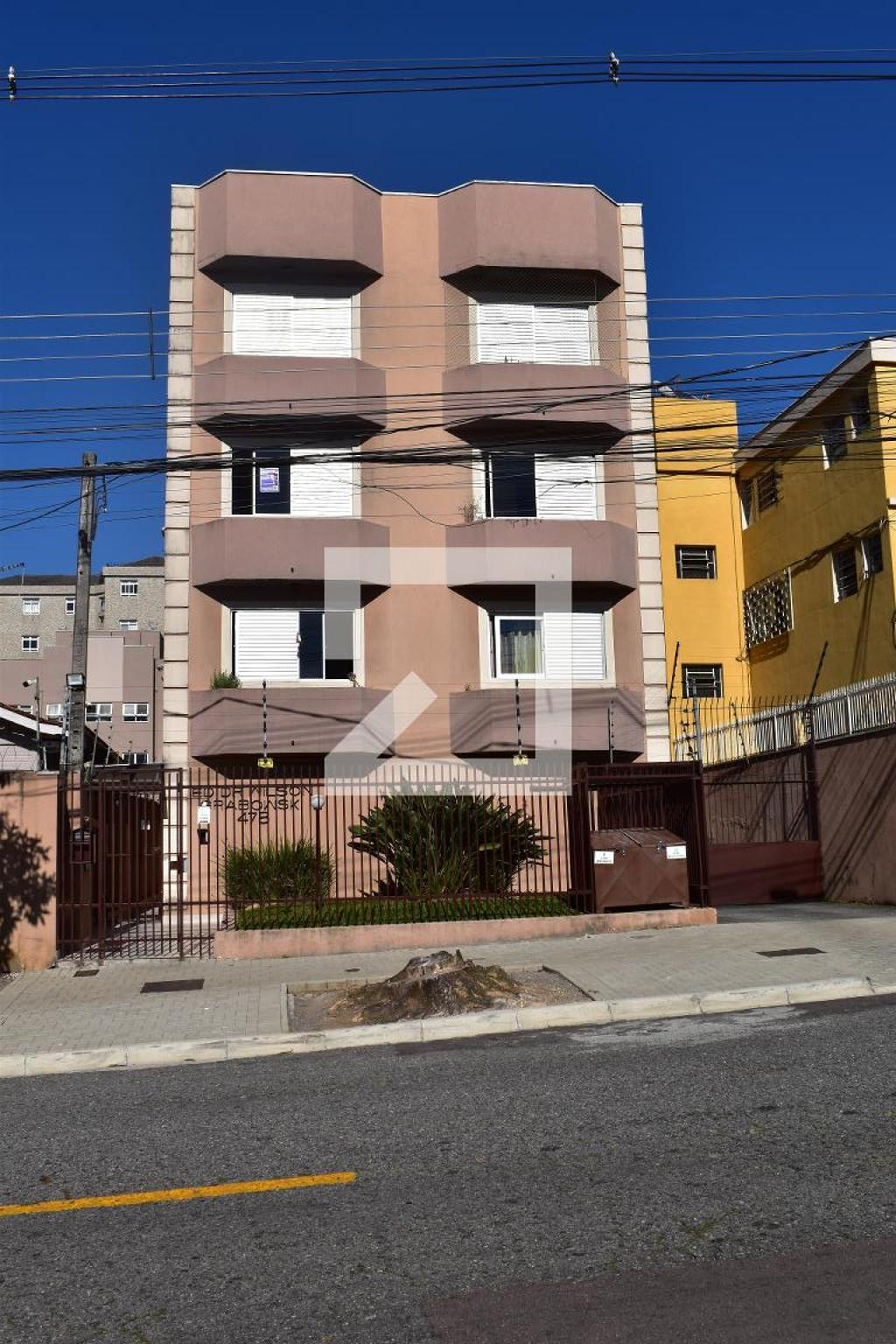 Fachada do prédio Condomínio em Rua Ulysses Guimarães, 478