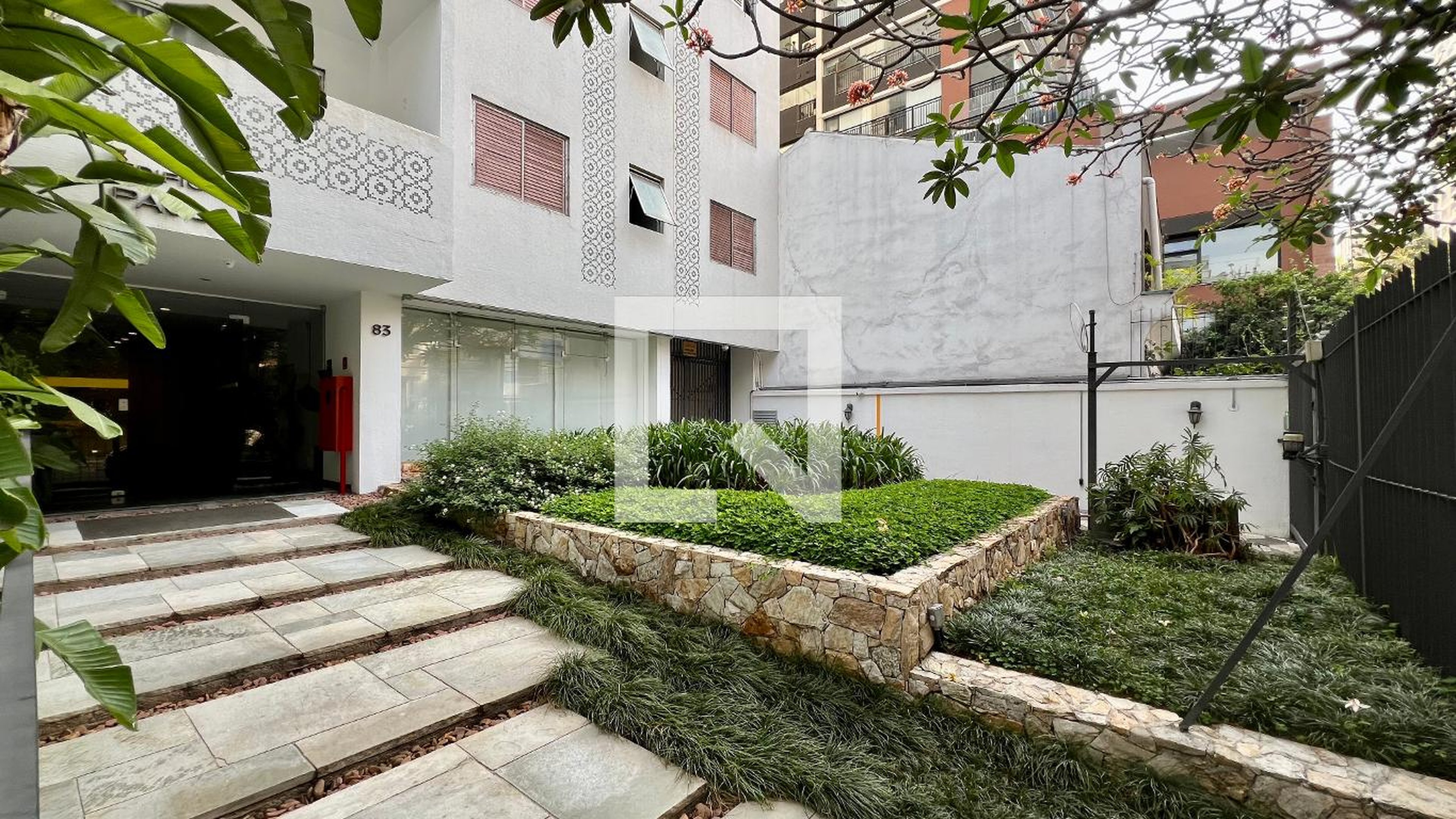 Entrada - Edifício  Paula