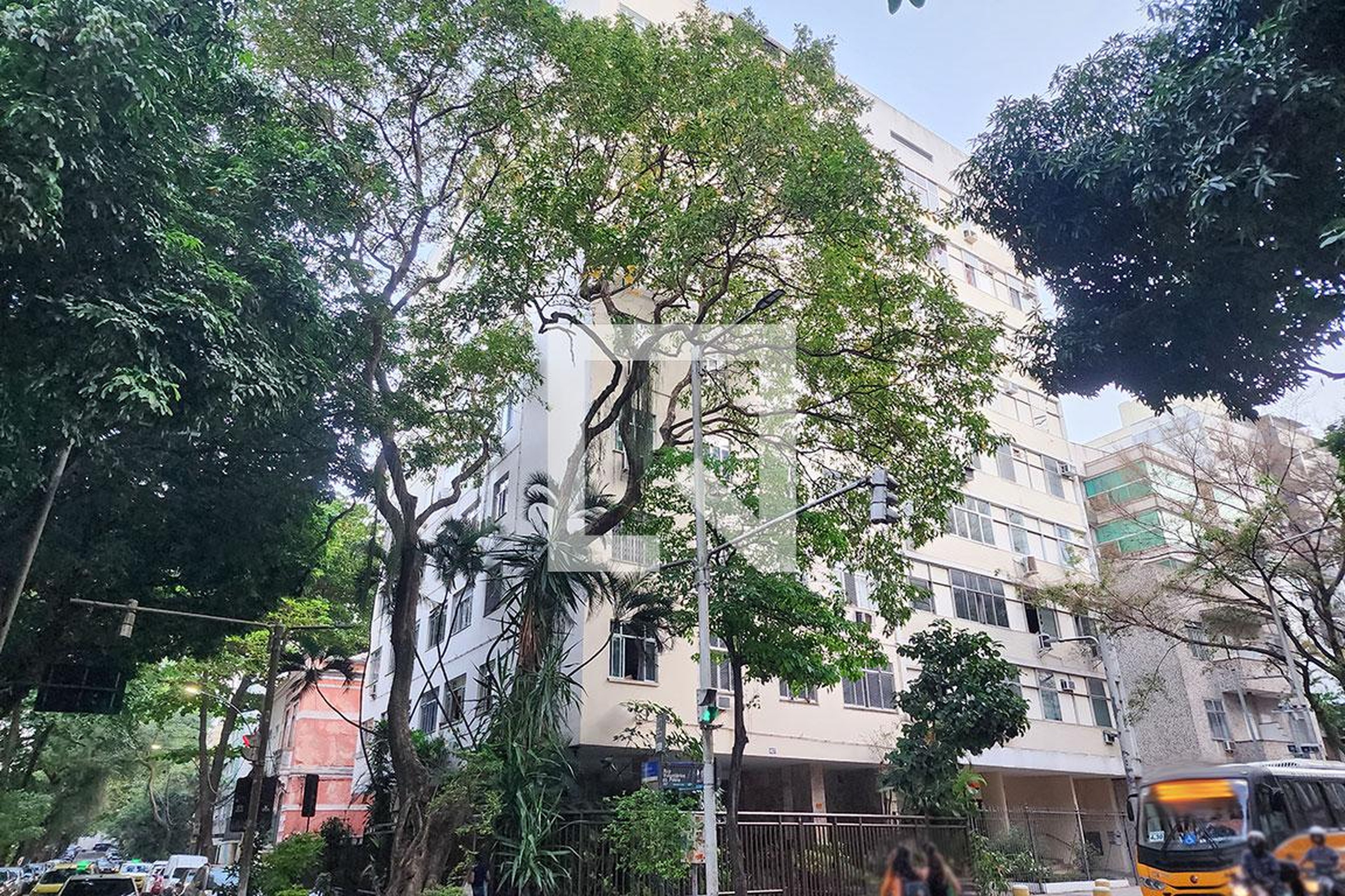 Fachada Condomínio Zélia Zambuje