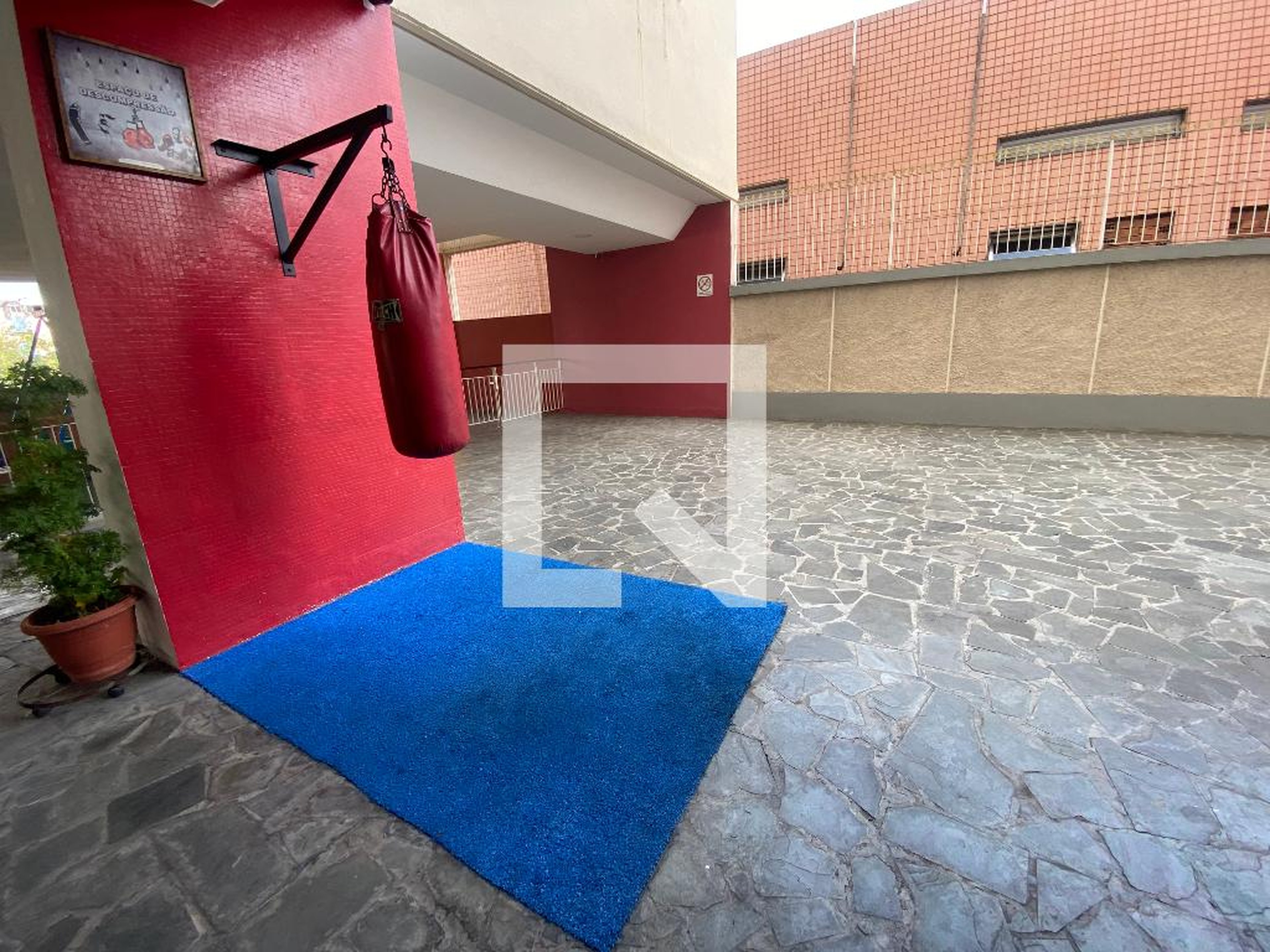 Área externa - Bandeirante Antônio Pires de Campos