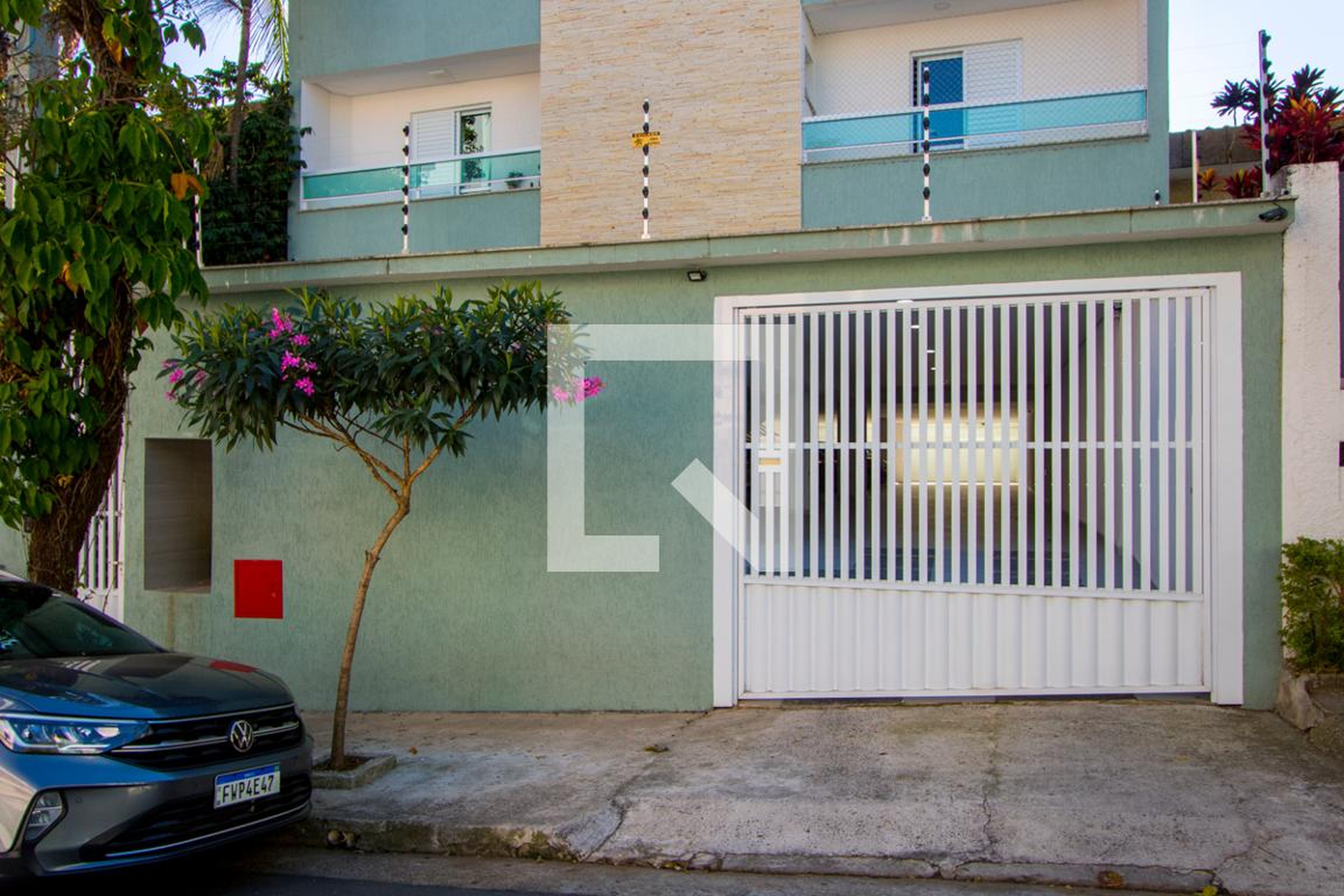 Fachada Condomínio em Rua Atibaia, 396