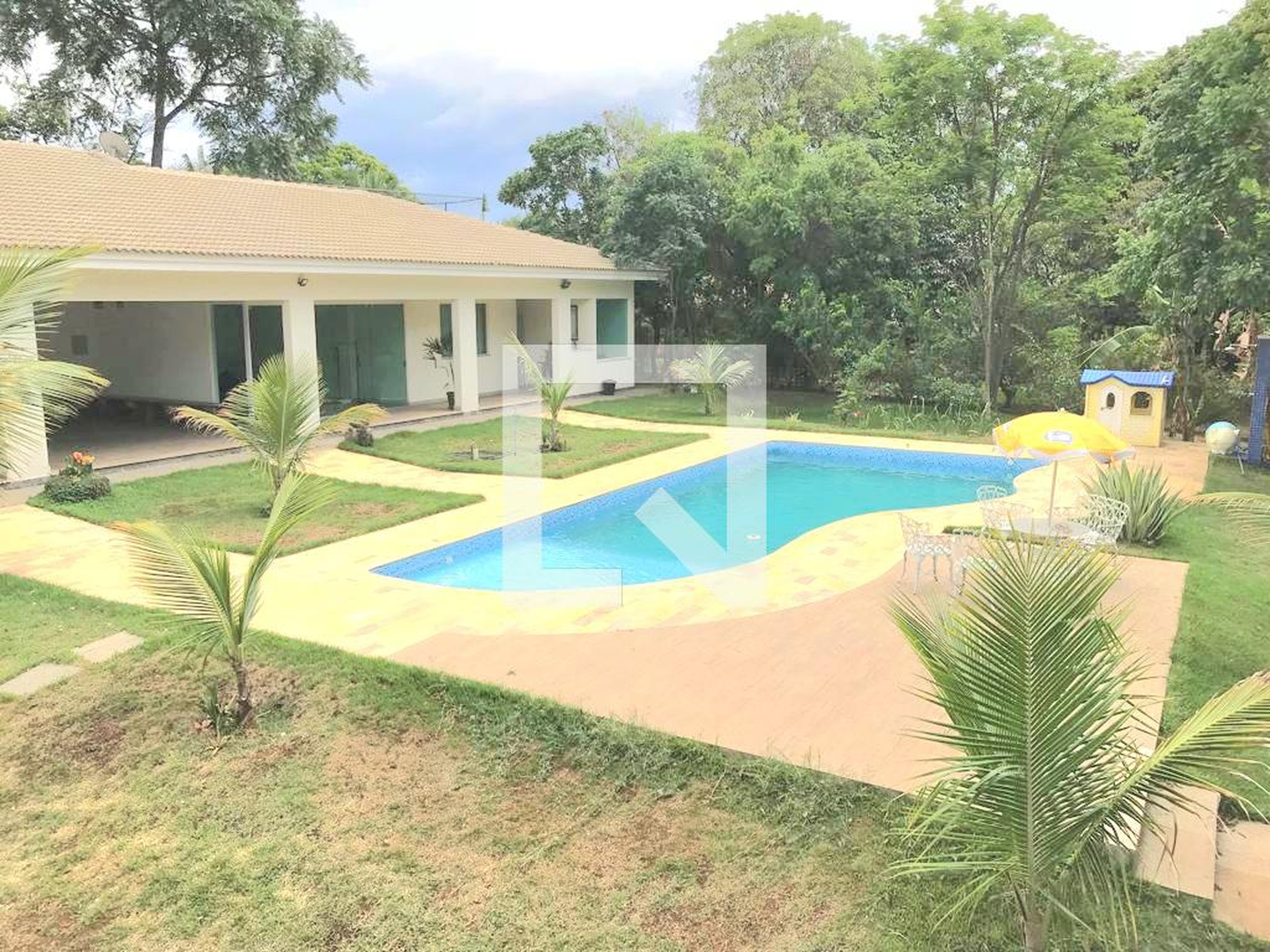 Piscina Condomínio Estância das Amendoeiras