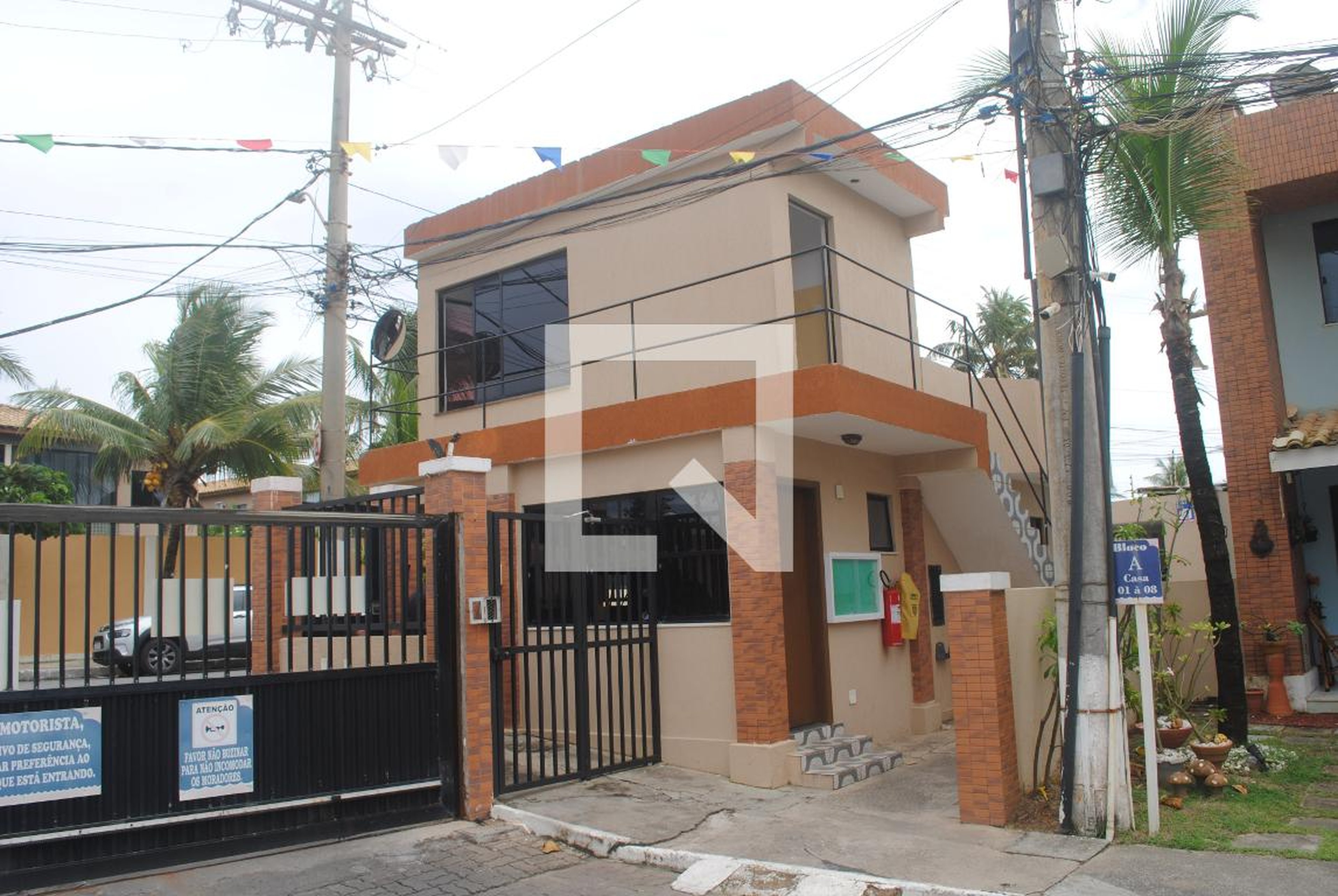 Portaria Condomínio em Rua Álvaro Desidério, 93