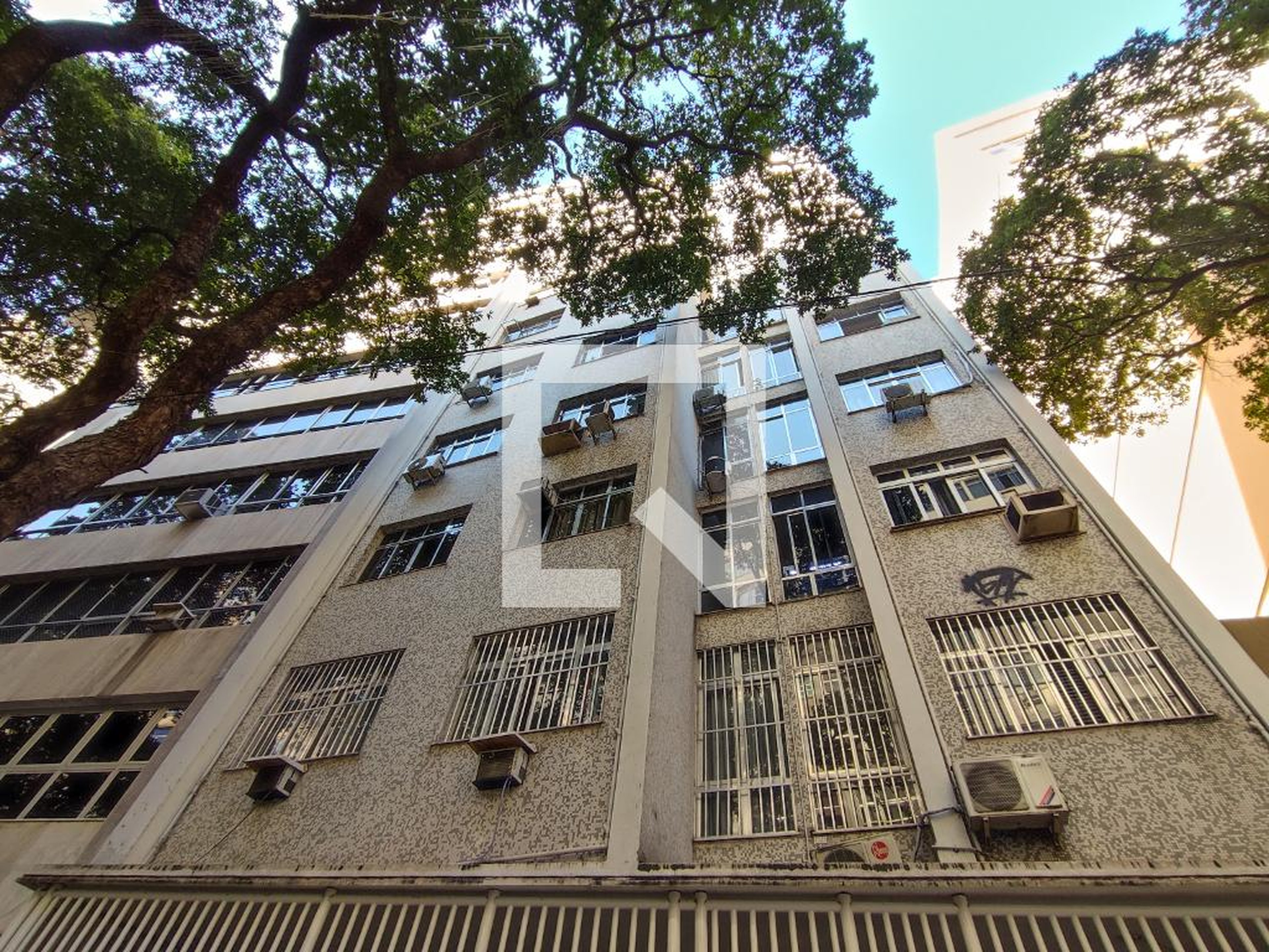 Fachada Condomínio em Rua Bolívar, 165