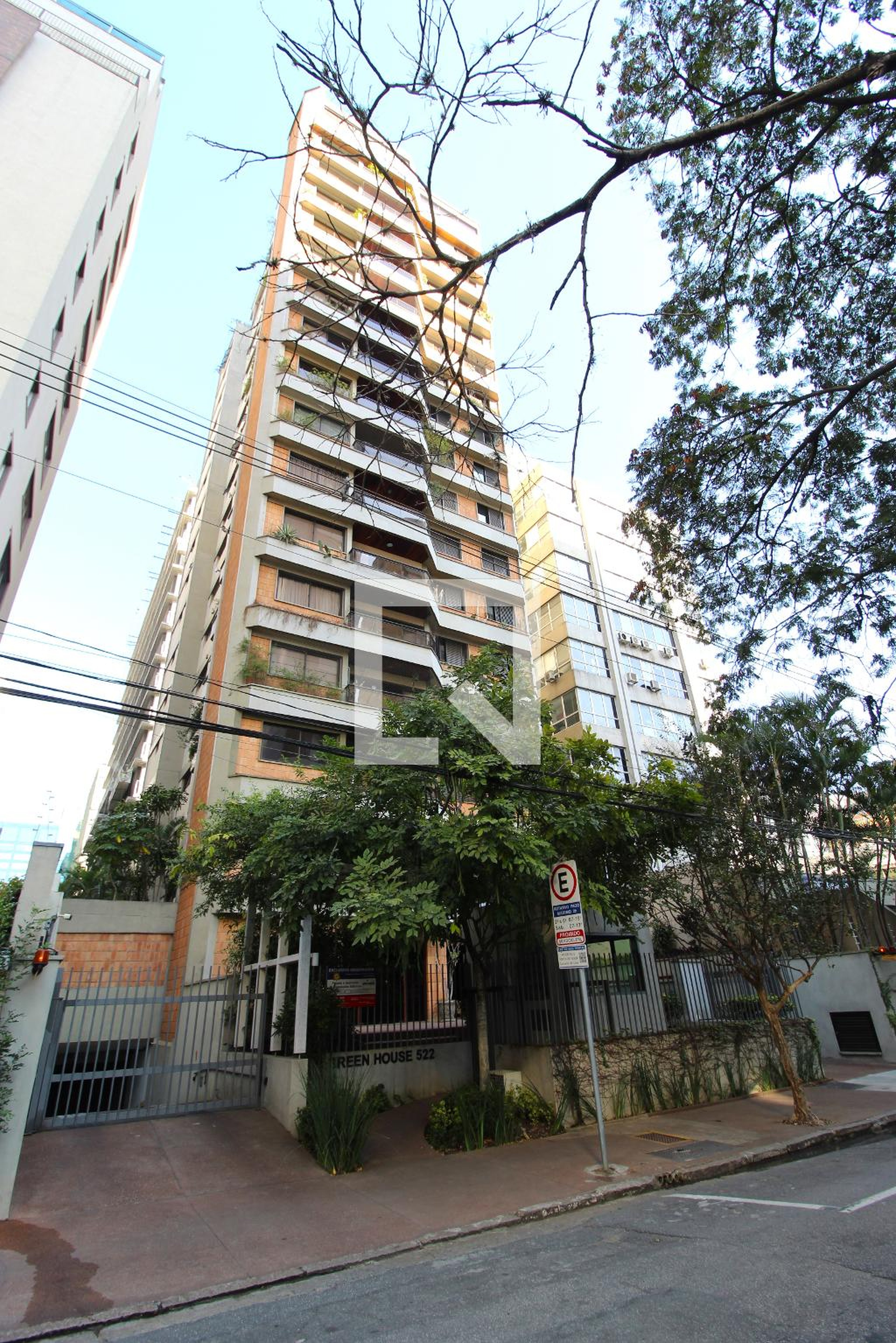 Fachada do Prédio Condomínio em Rua Manuel Guedes, 512