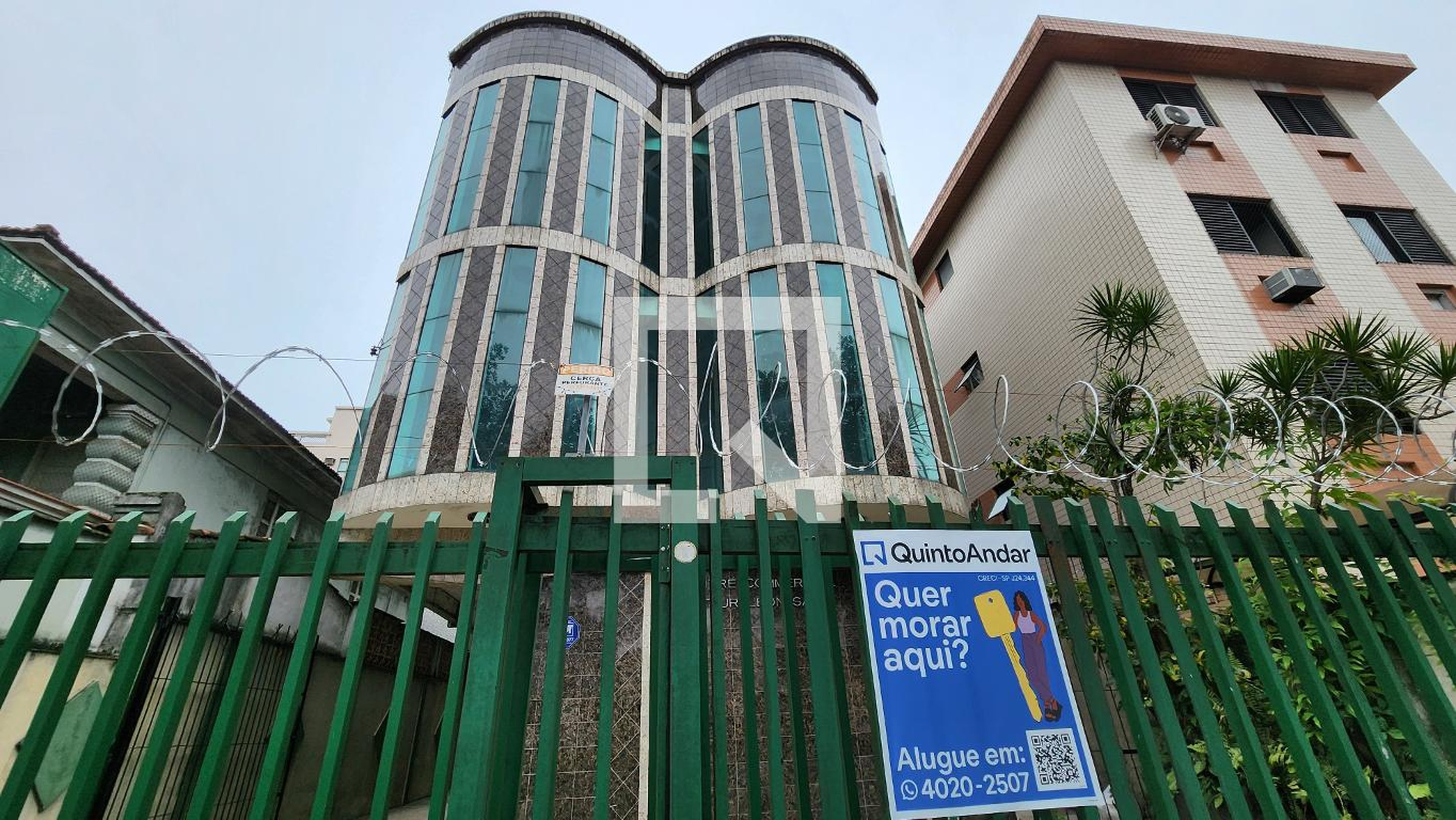 Fachada Condomínio Arthur Leon Savoy