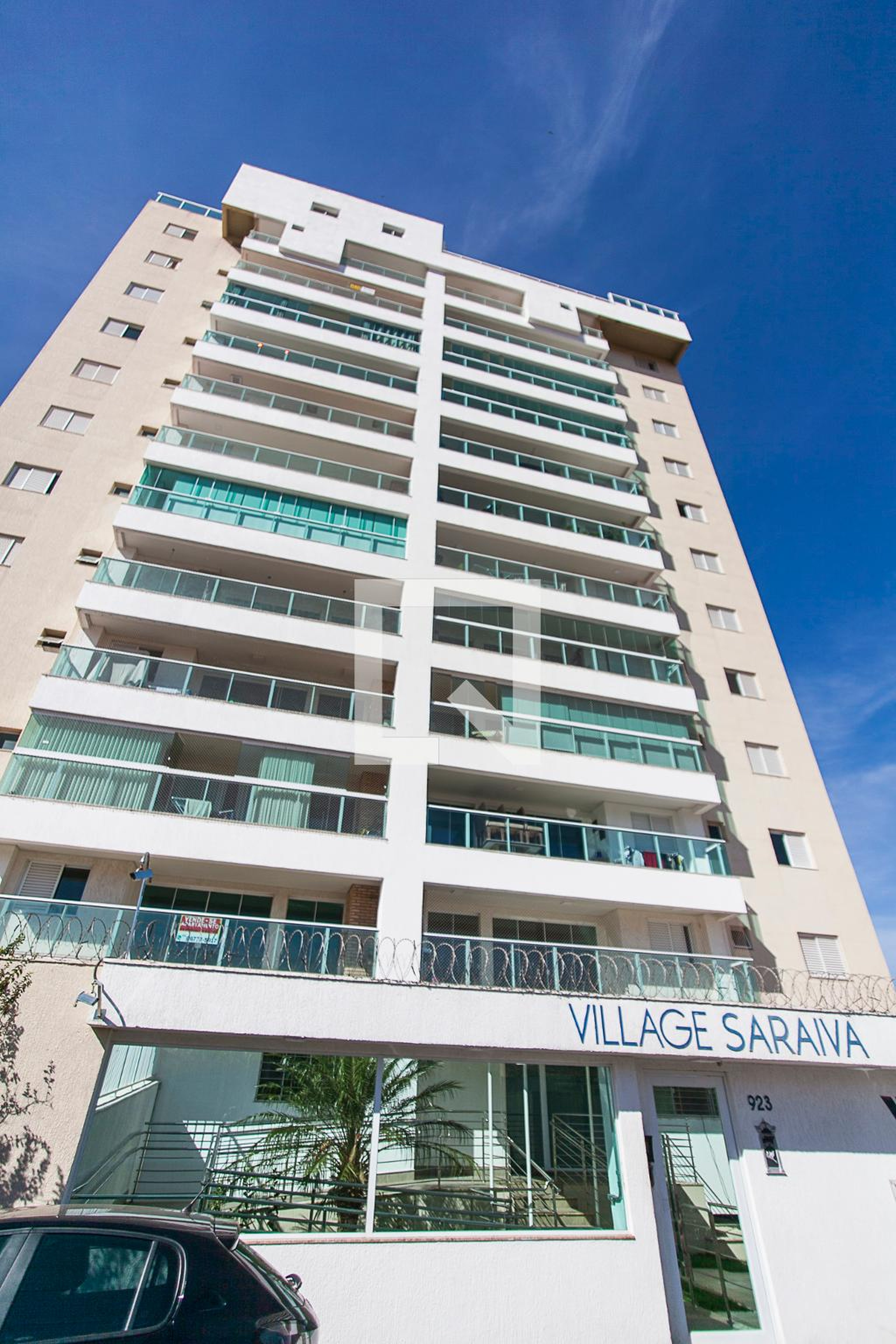 Fachada Condomínio em Rua Porongaba, 470