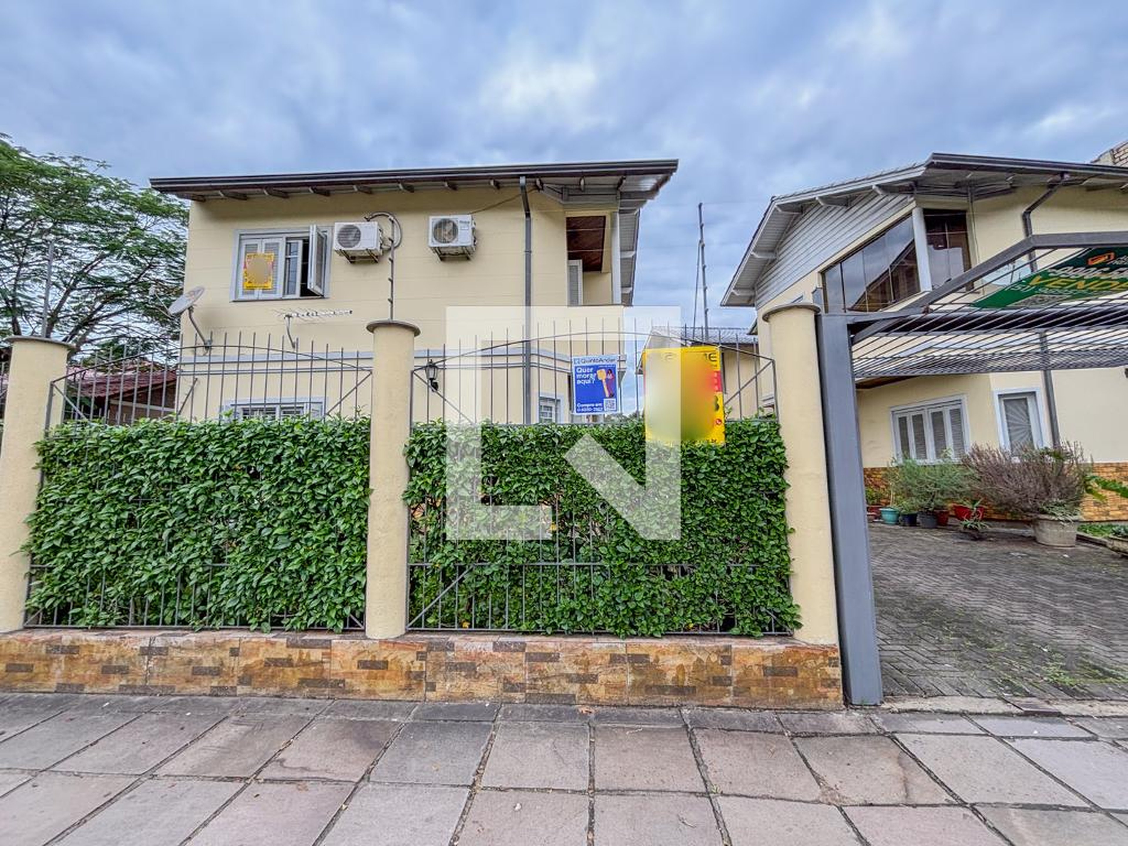 Fachada Condomínio em Avenida Bento Gonçalves, 9119