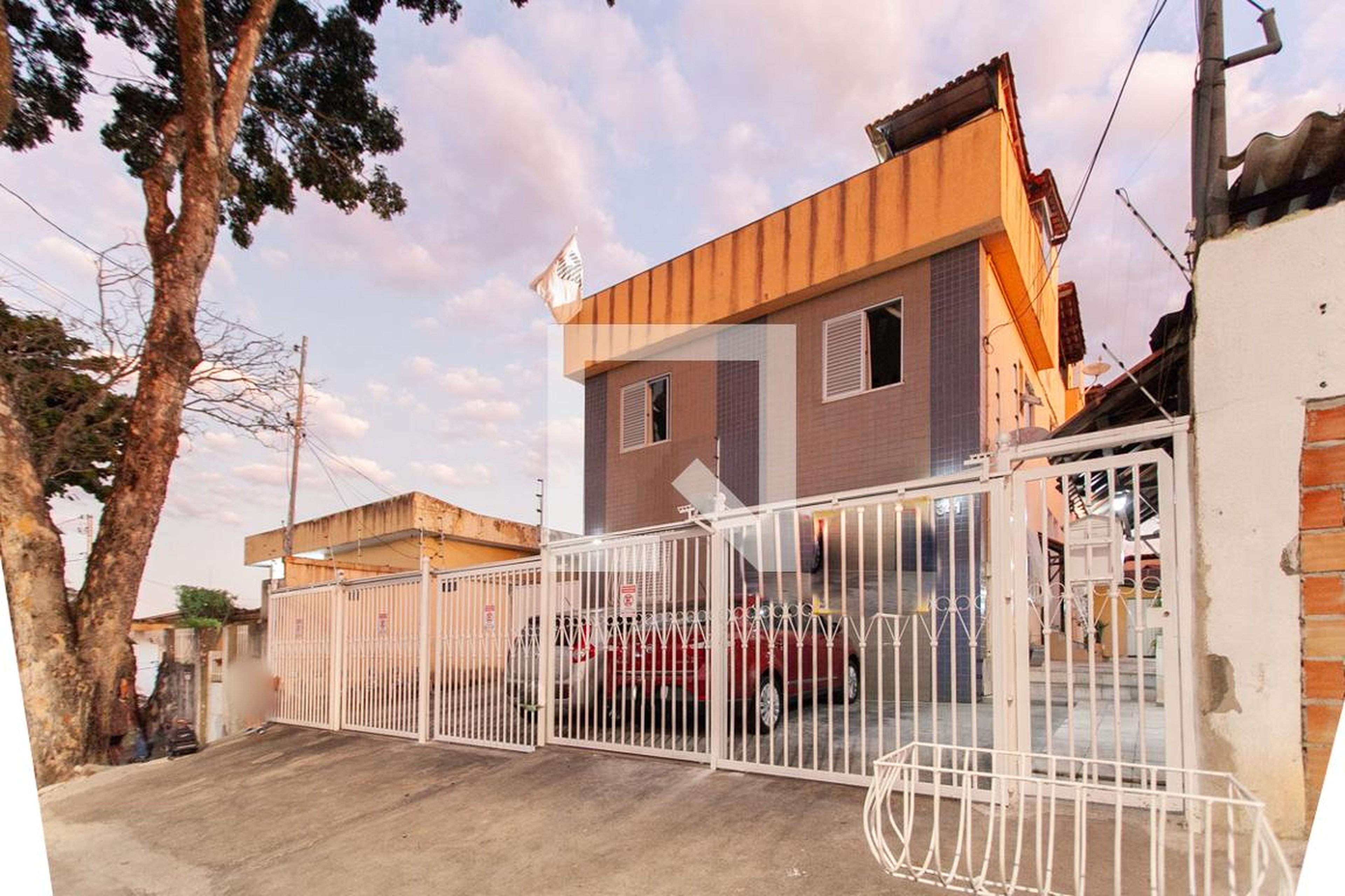 Fachada Condomínio em Rua Dorival Machado, 341